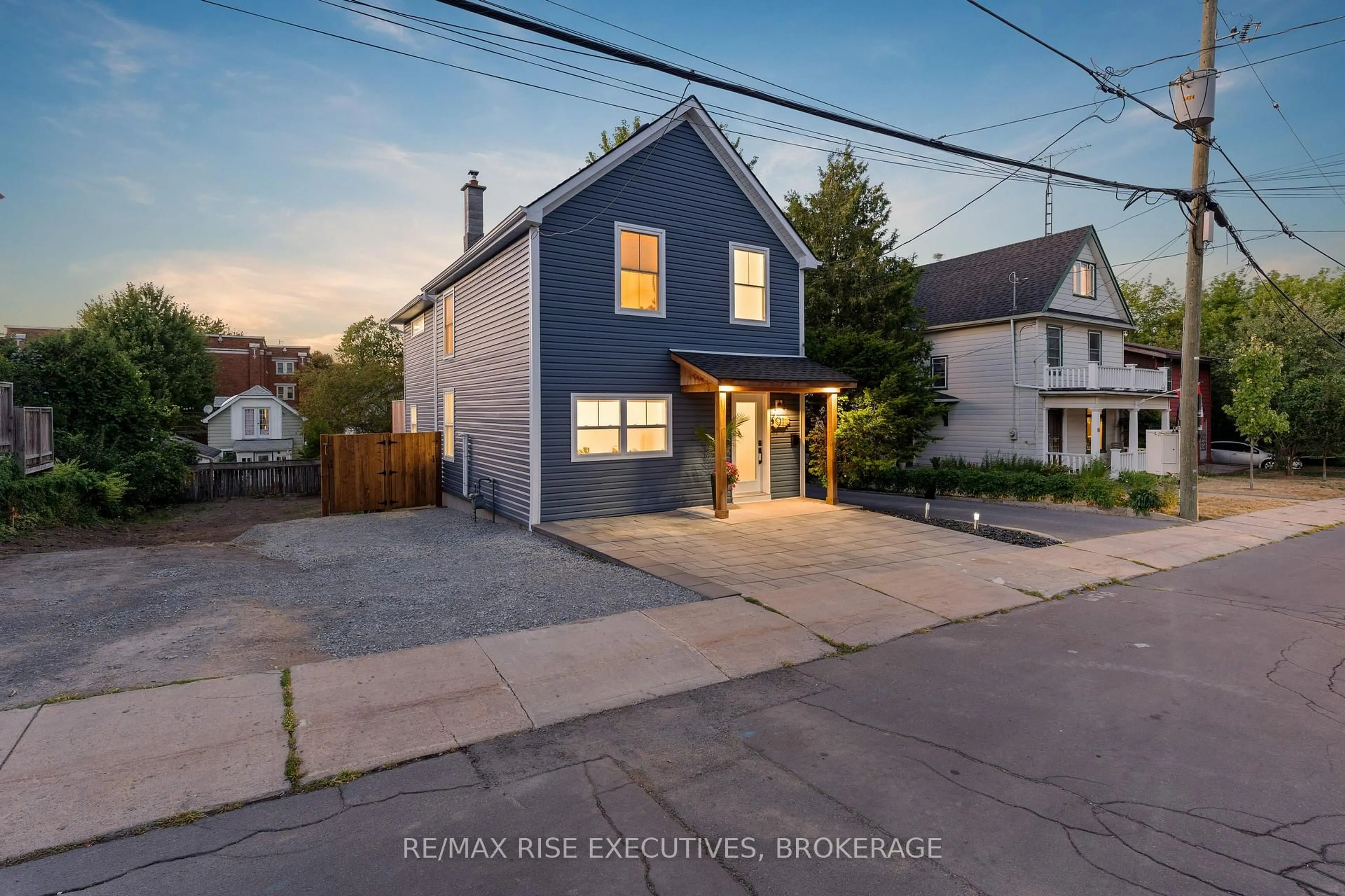 A pic from outside/outdoor area/front of a property/back of a property/a pic from drone, street for 91 Raglan Rd, Kingston Ontario K7K 1K7