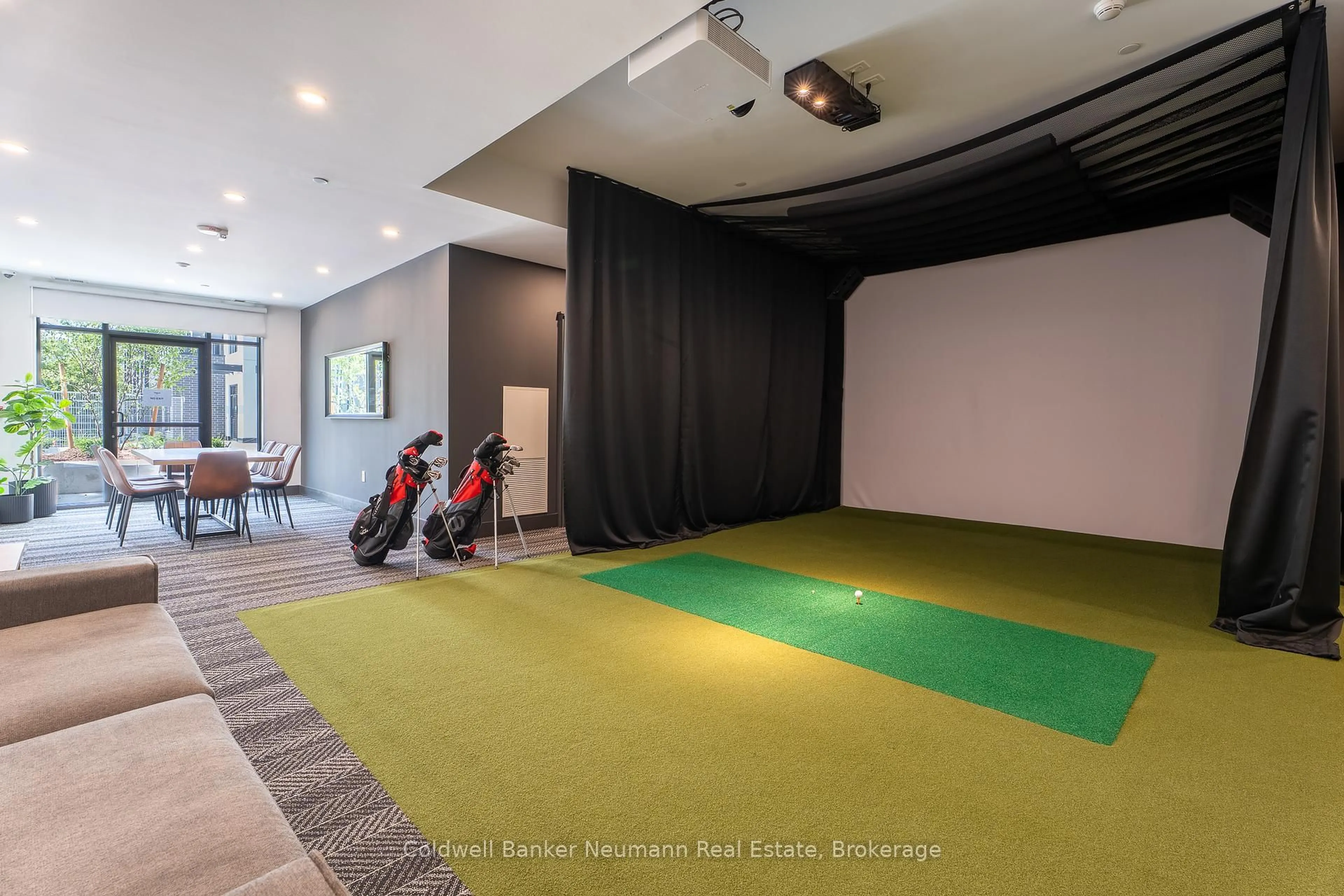 Indoor foyer for 1882 Gordon St #208, Guelph Ontario N1L 0P6