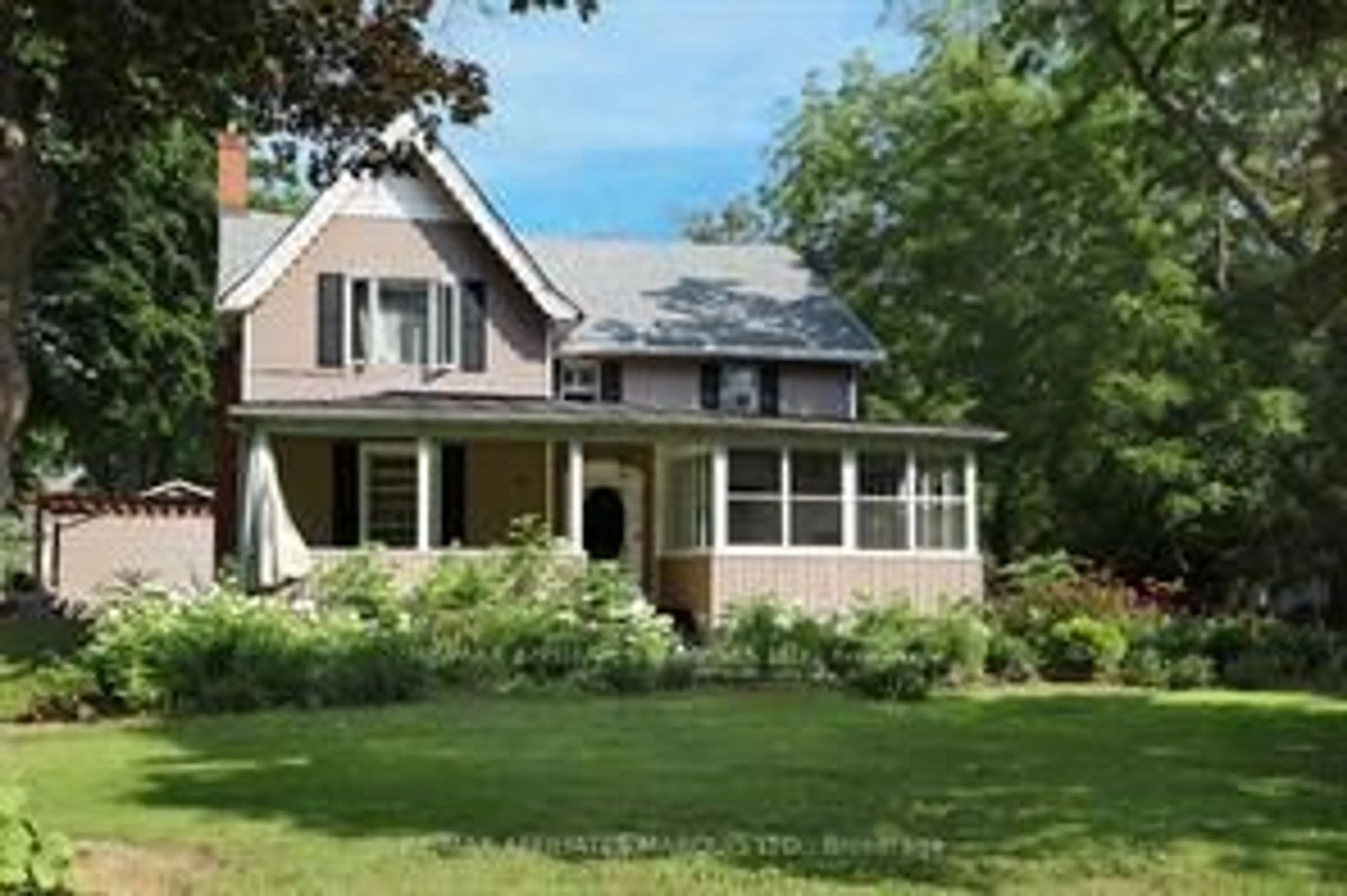 Home with vinyl exterior material, street for 16 Lakeshore Dr, South Dundas Ontario K0C 1X0