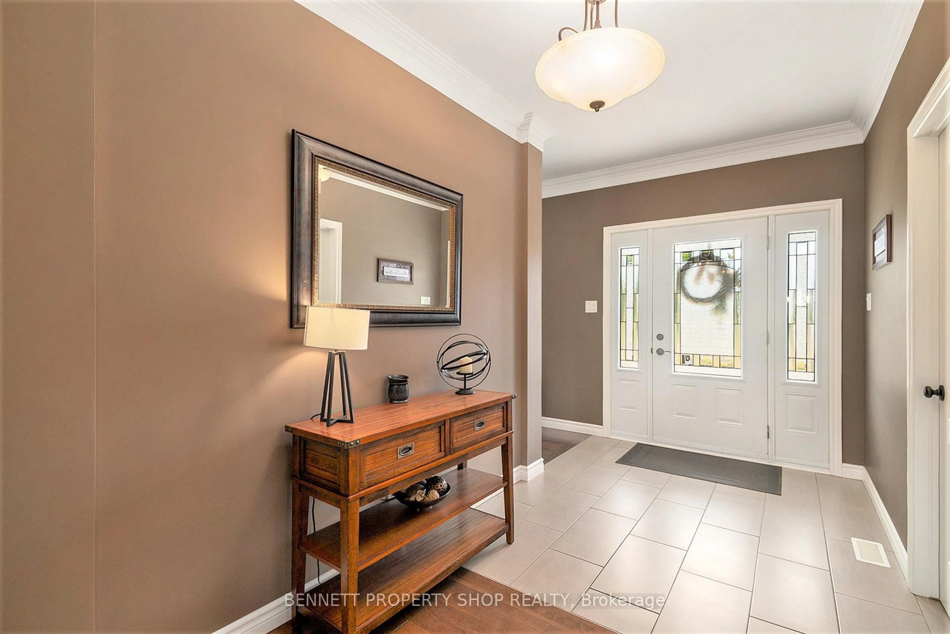 Indoor entryway for 145 Moise Gendron St, Clarence-Rockland Ontario K0E 1E0