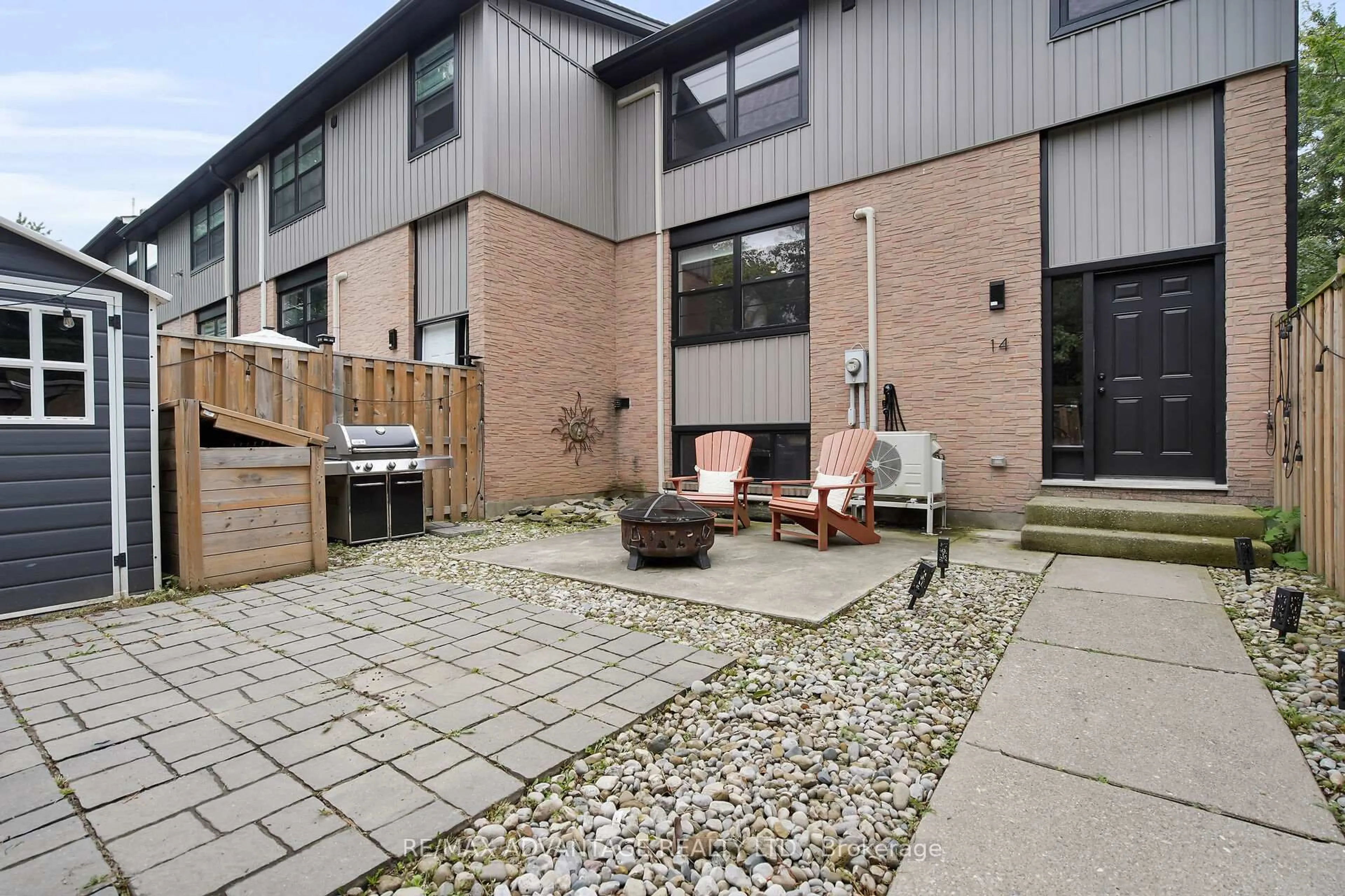 Patio, street for 105 Andover Dr #14, London South Ontario N6J 4B1