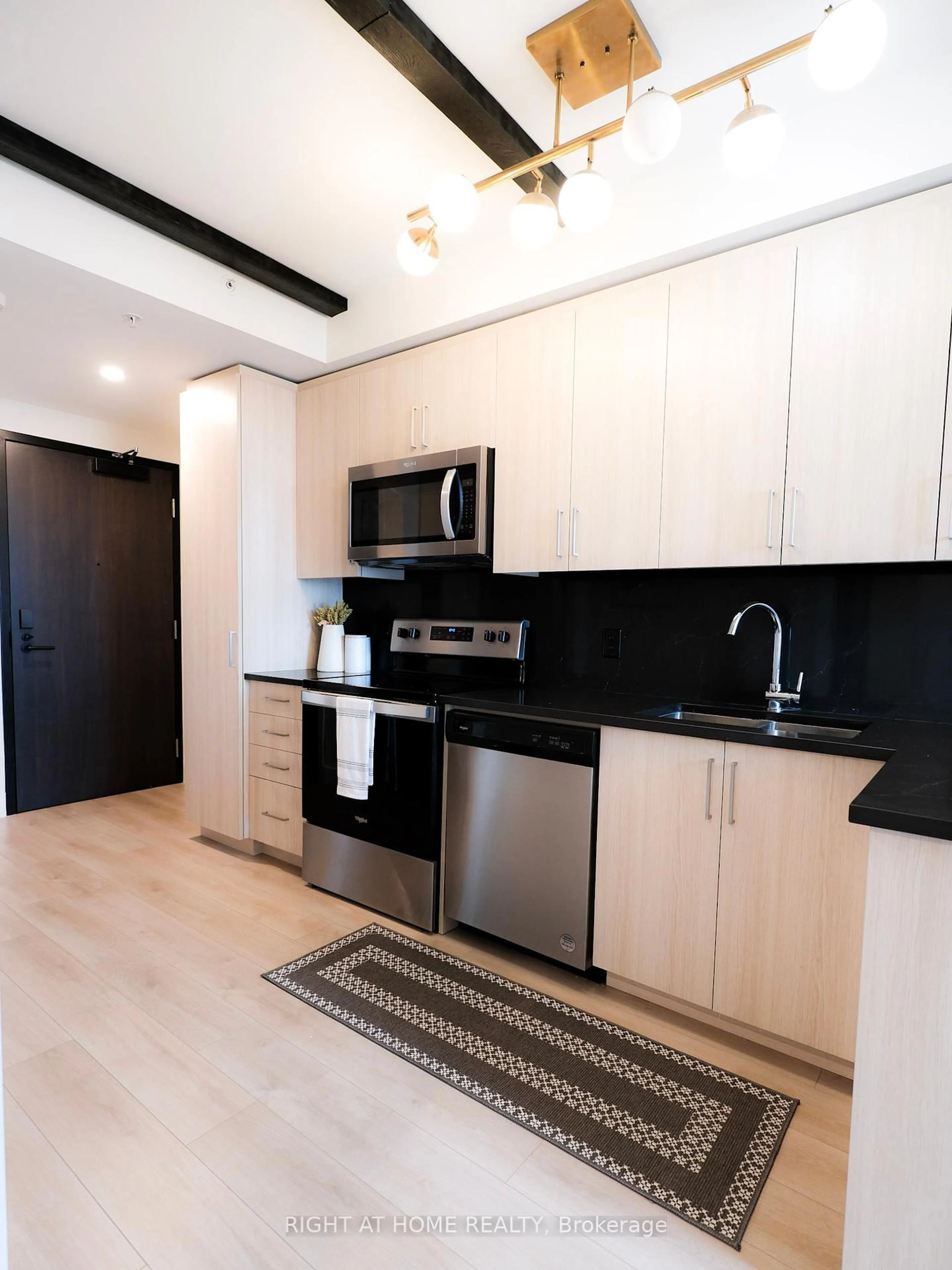 Unknown for 145 Columbia St #2032, Waterloo Ontario N2L 3L2