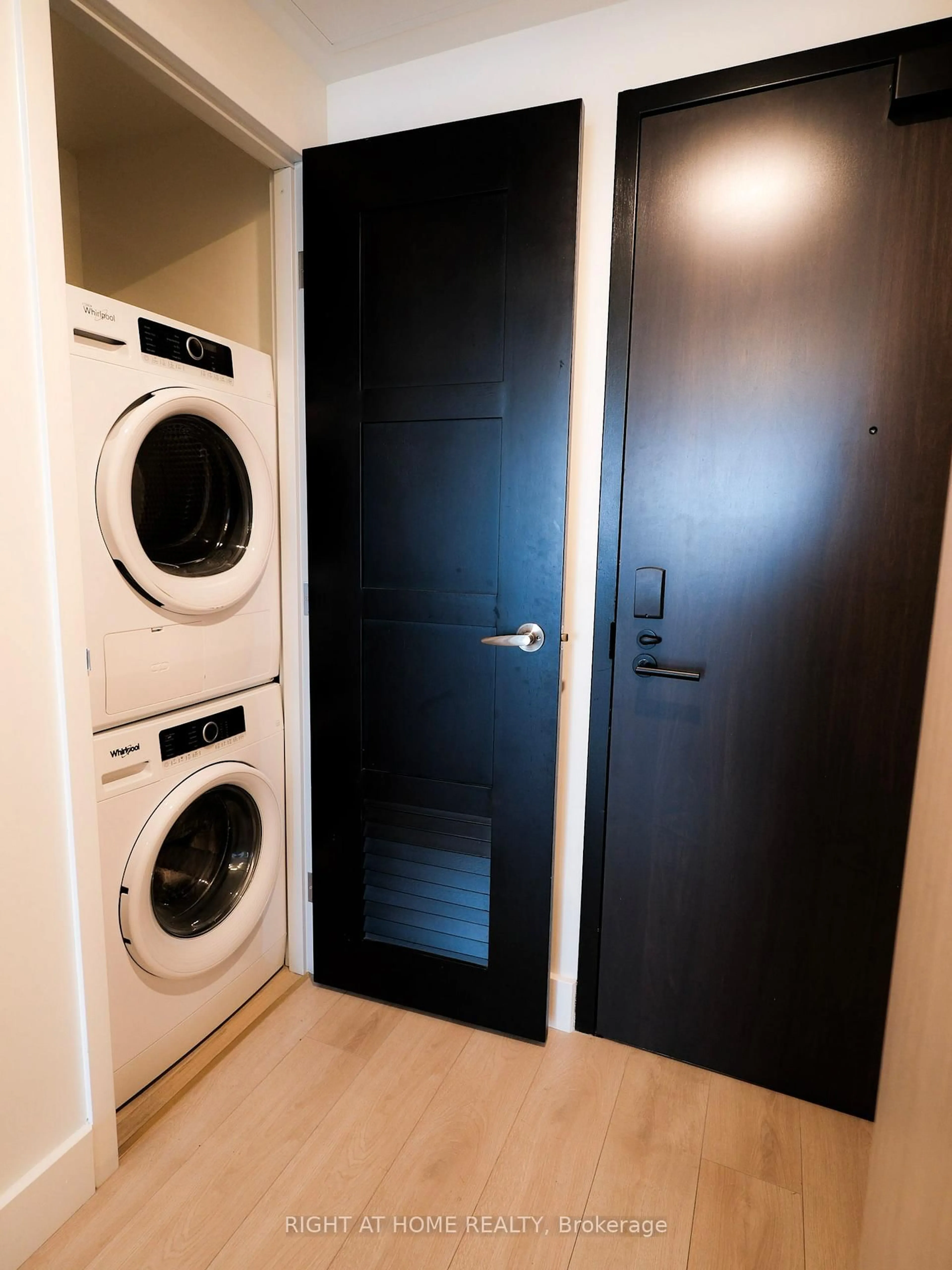 Laundry room for 145 Columbia St #2032, Waterloo Ontario N2L 3L2