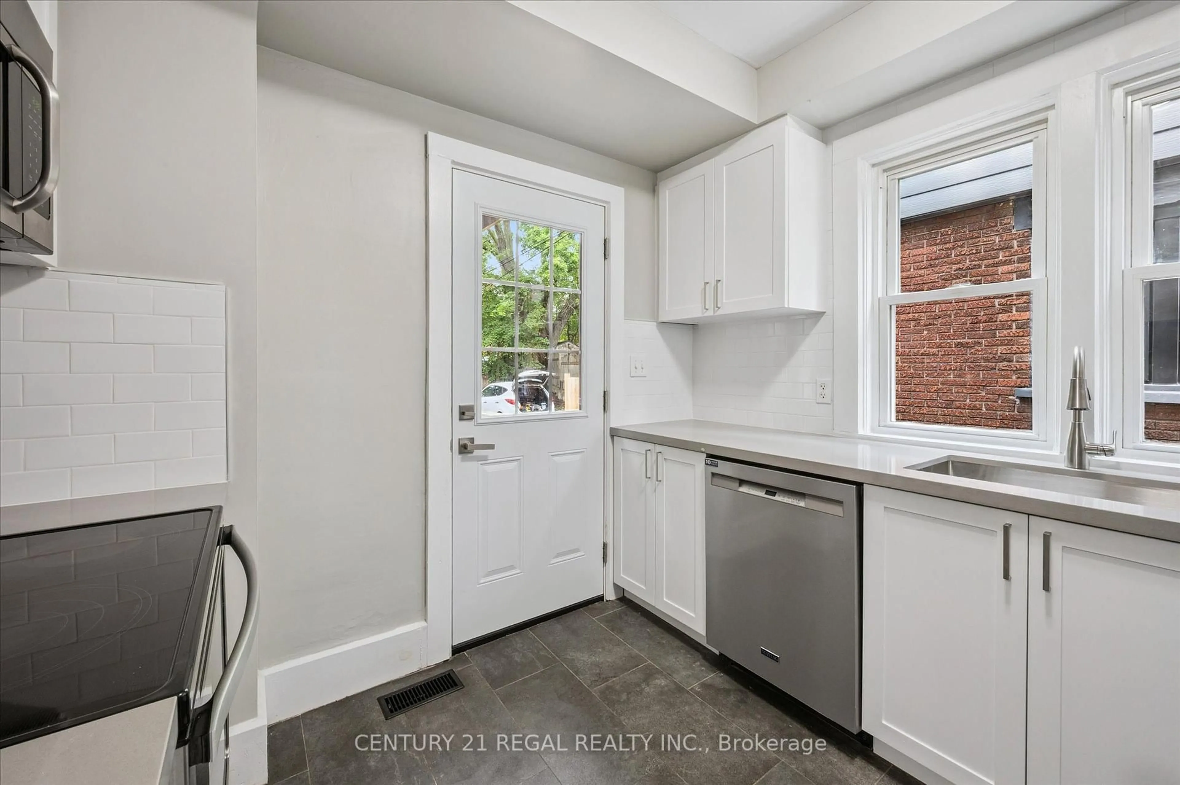 Standard kitchen, ceramic/tile floor for 14 Stirling Ave, Kitchener Ontario N2H 3G5