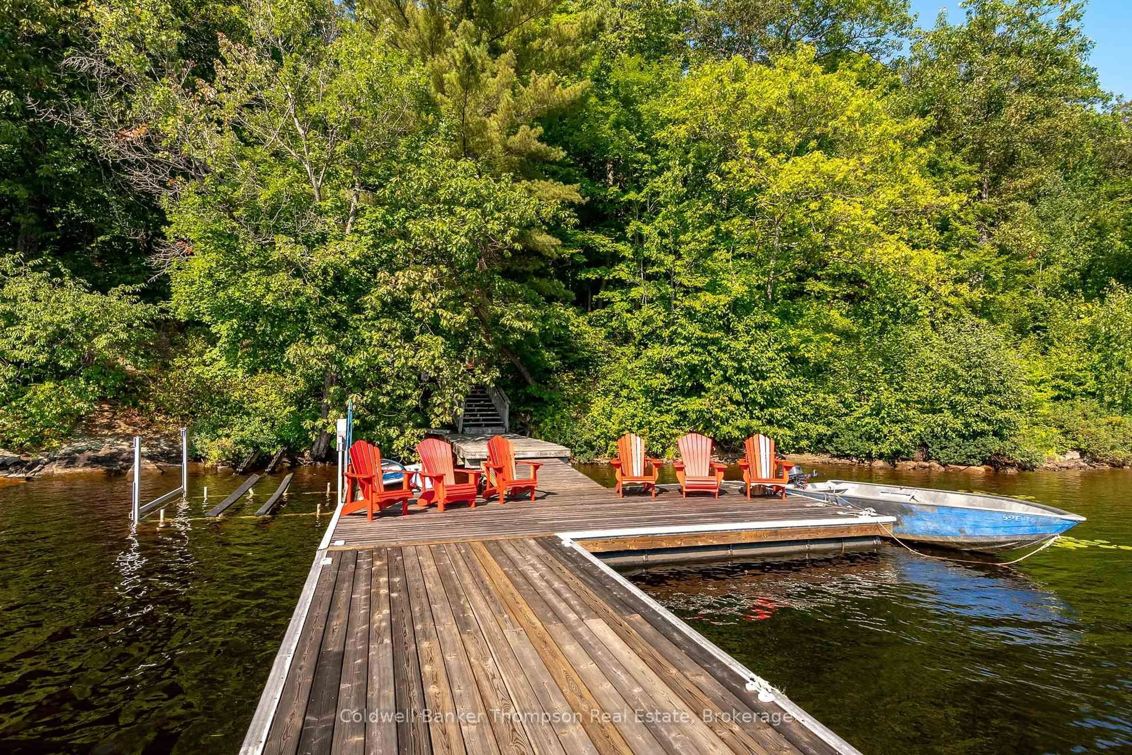 Patio, water/lake/river/ocean view for 778 Big Island, Huntsville Ontario P1H 2J2