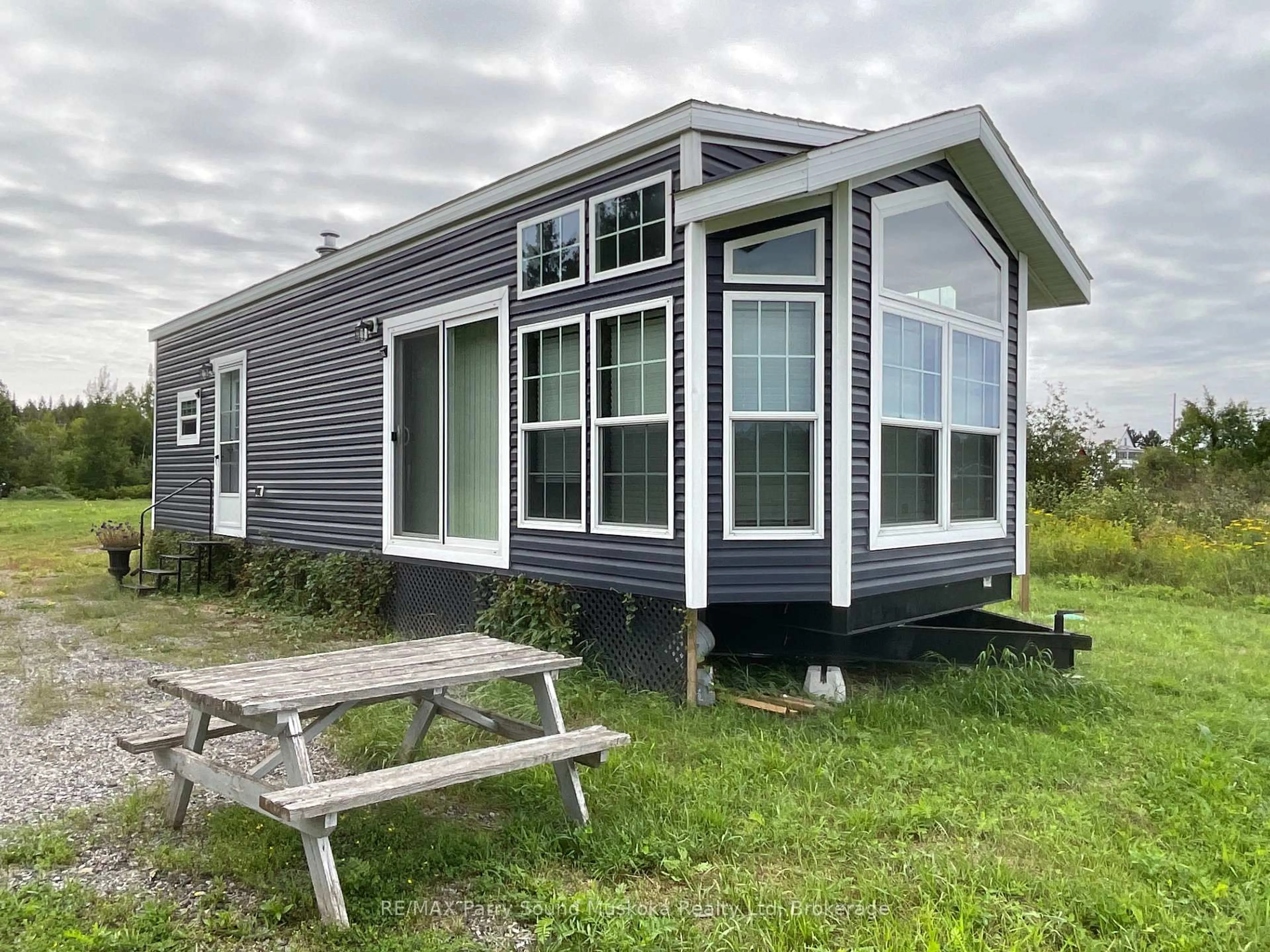 Home with vinyl exterior material, unknown for 26 Rupert Rd, Parry Sound Remote Area Ontario P0H 1A0