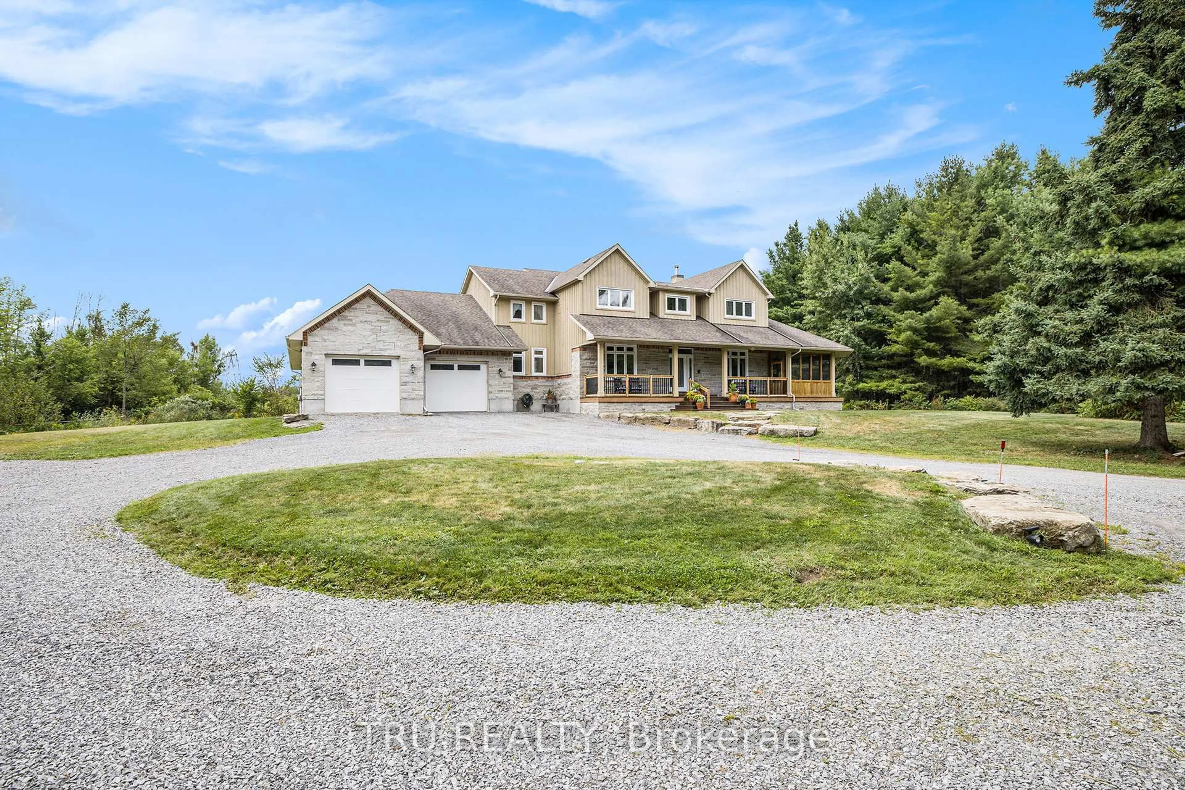 A pic from outside/outdoor area/front of a property/back of a property/a pic from drone, unknown for 2465 Marchurst Rd, Kanata Ontario K2W 0H2