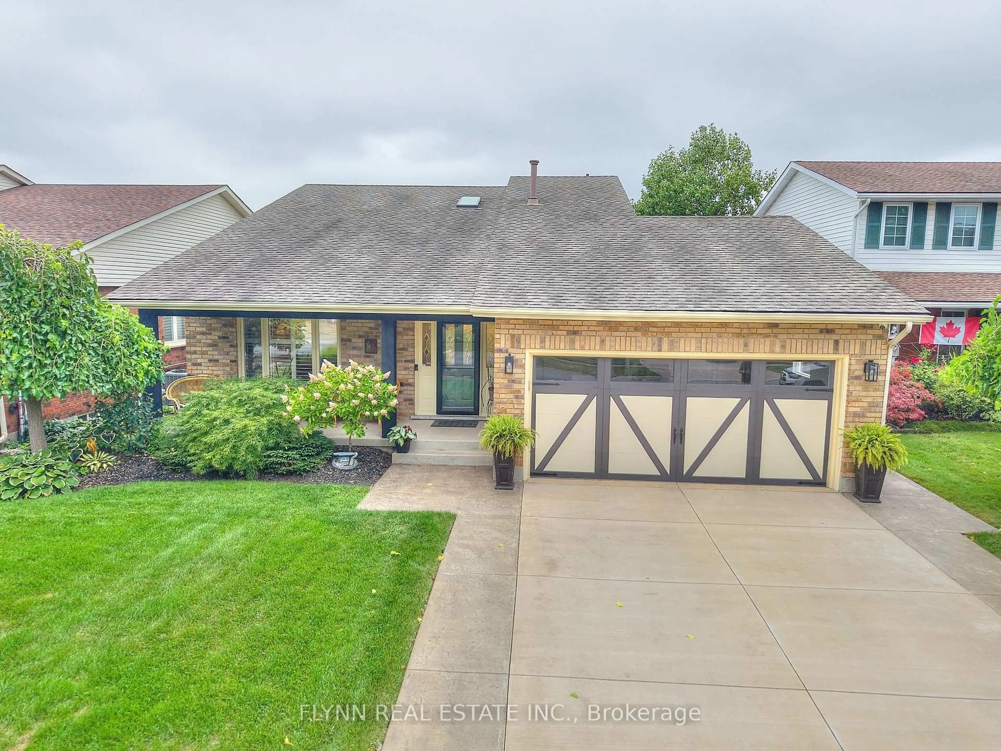 Home with brick exterior material, street for 3907 Cardinal Dr, Niagara Falls Ontario L2H 2W2