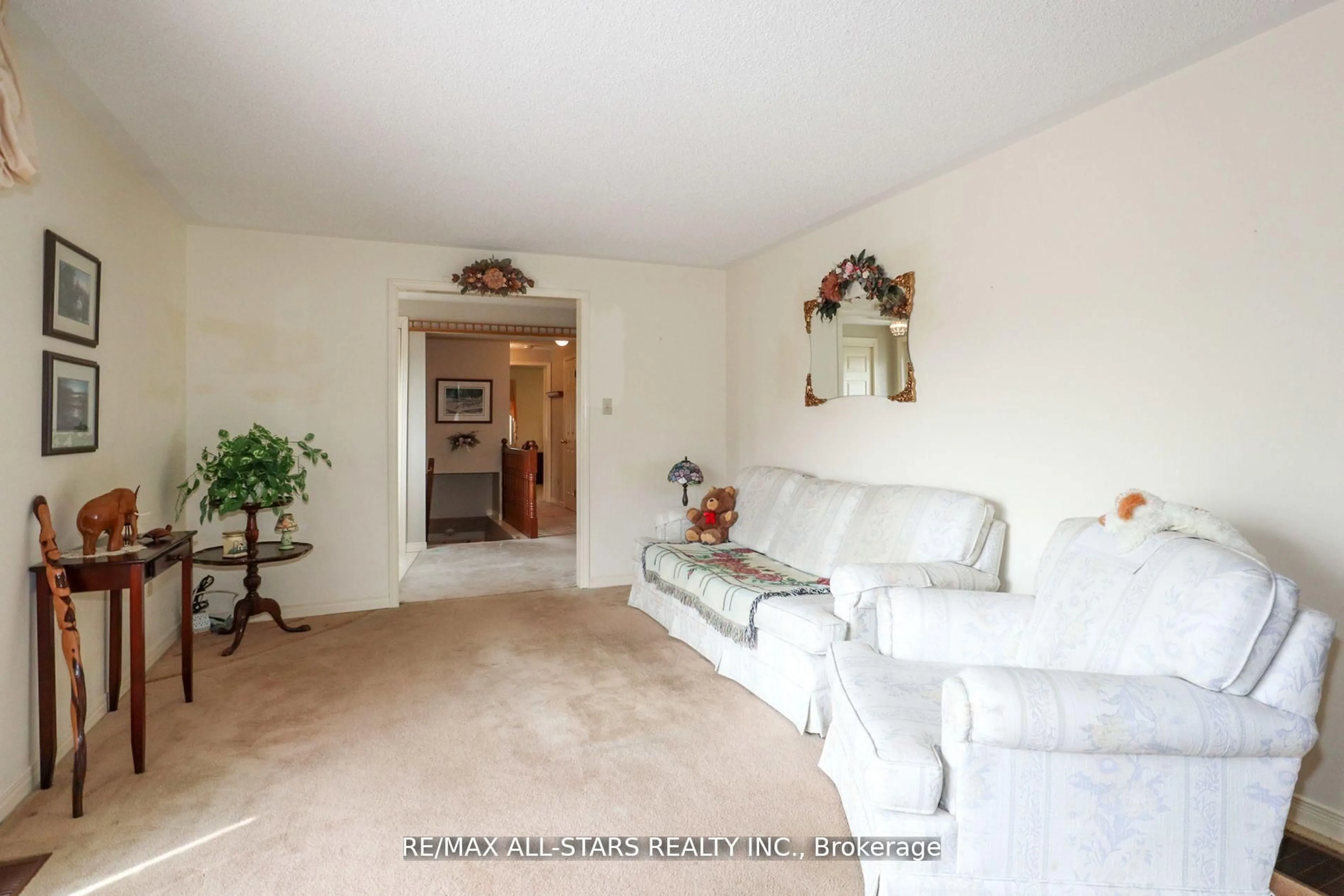 Living room with furniture, unknown for 80 Crosswind Rd, Kawartha Lakes Ontario K0L 2X0