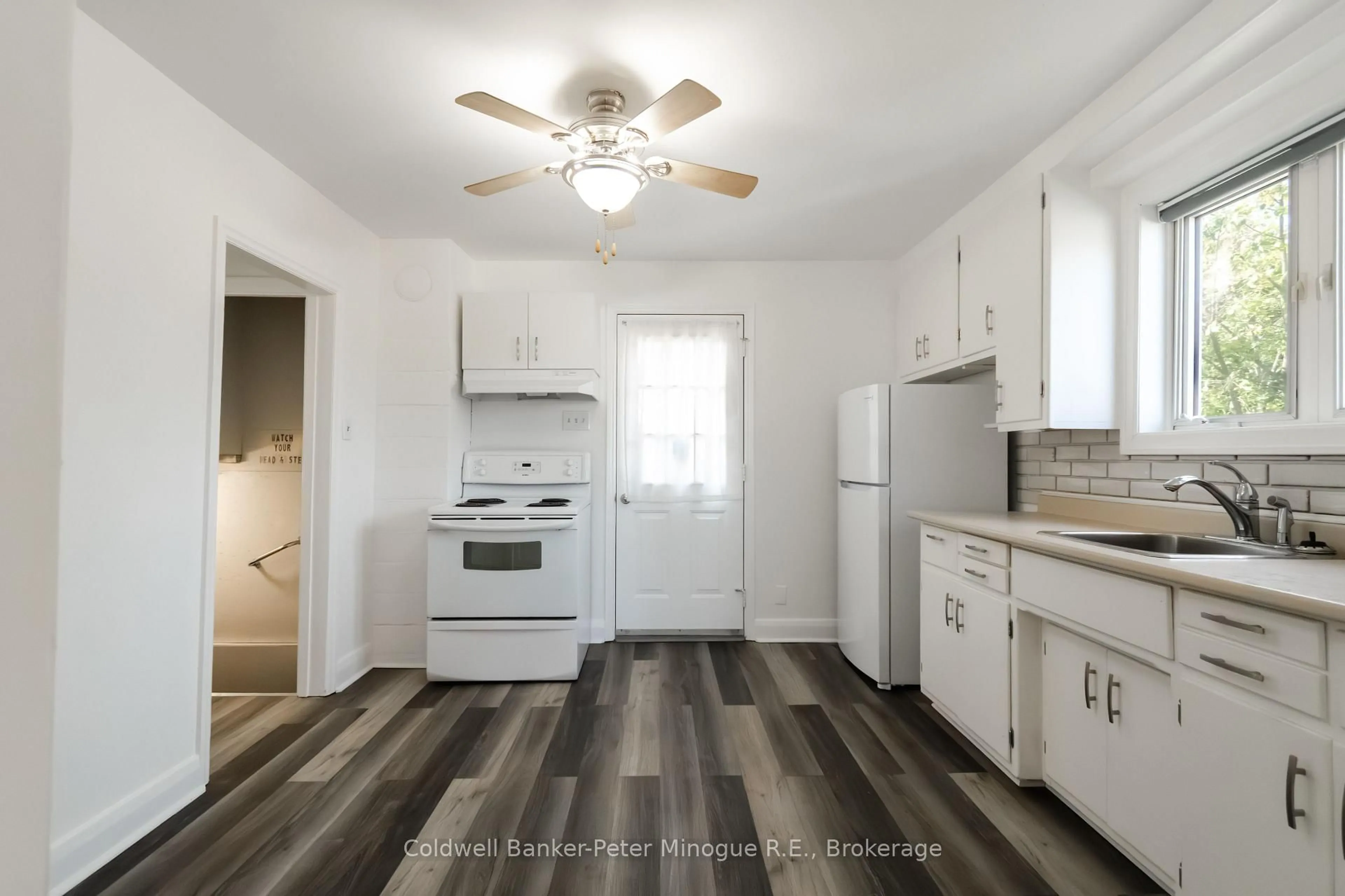 Standard kitchen, unknown for 143 Greenwood Ave, North Bay Ontario P1B 5E8