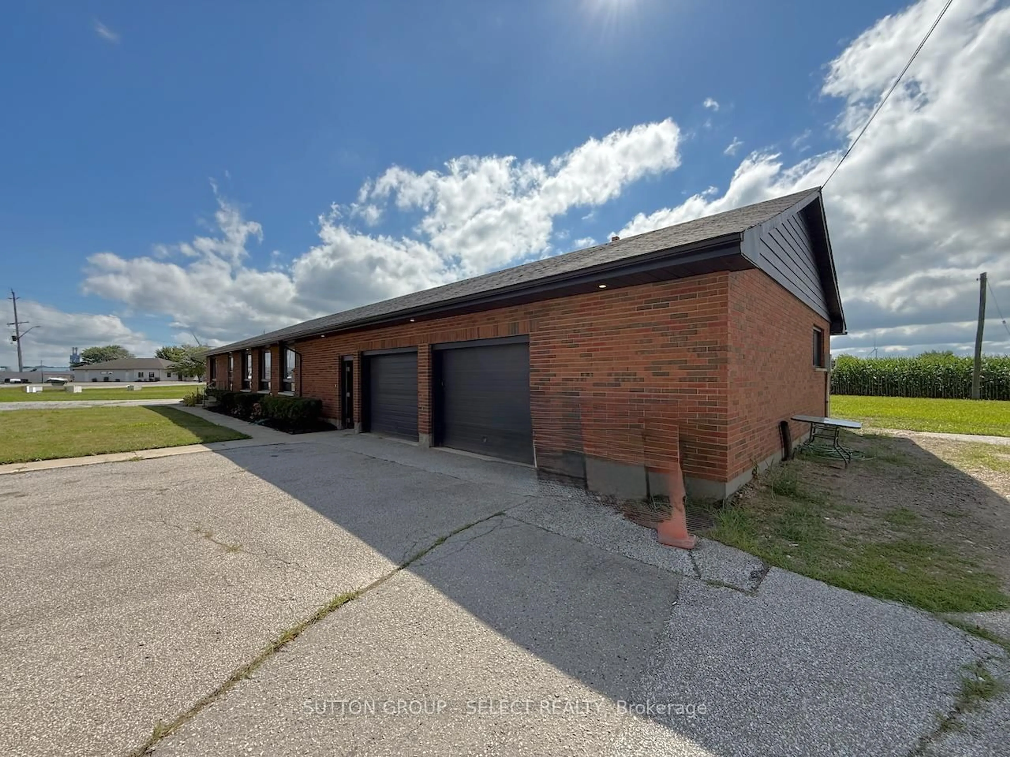 A pic from outside/outdoor area/front of a property/back of a property/a pic from drone, building for 101 Broadway St, Lambton Shores Ontario N0N 0A6