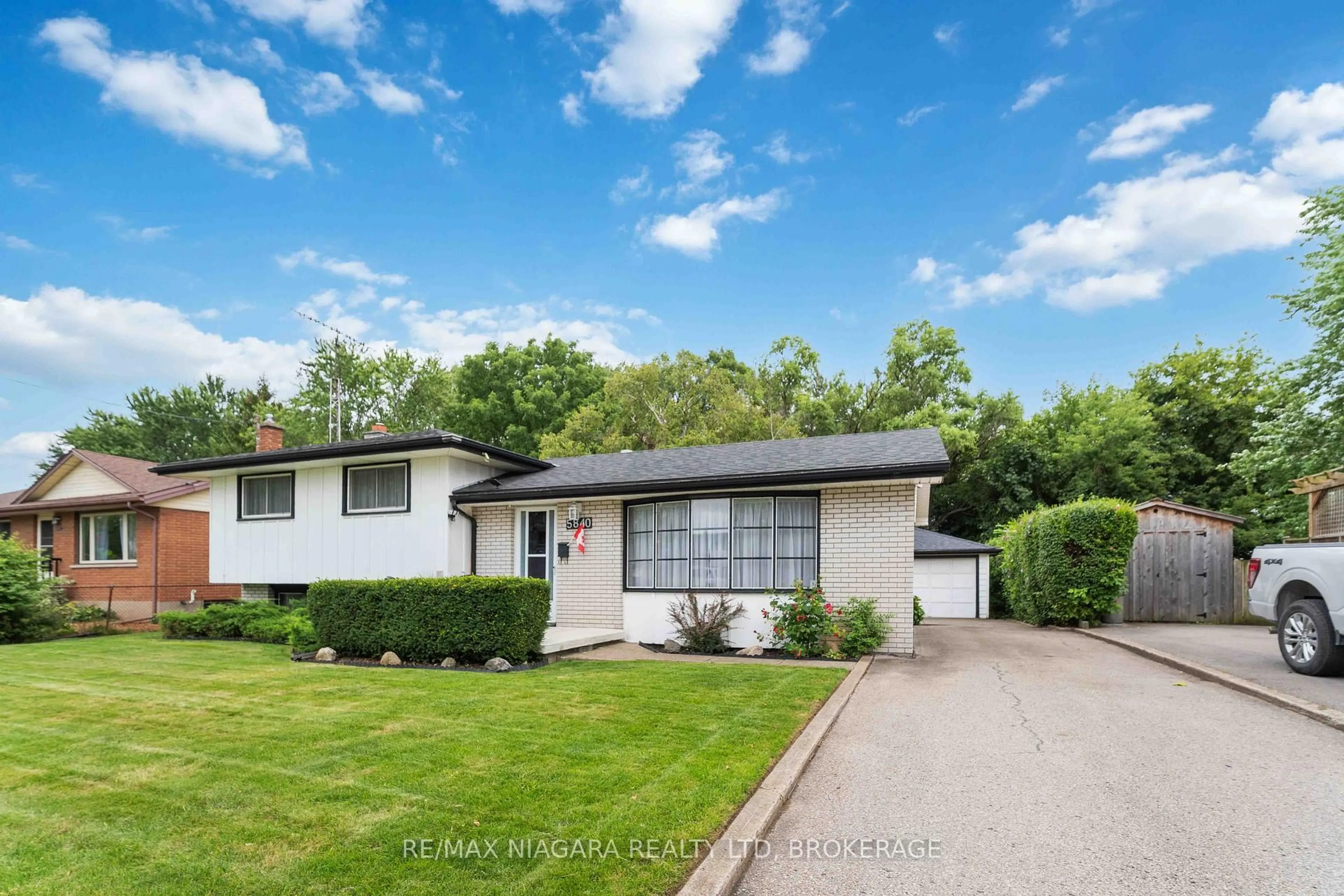 Unknown for 5840 Keith St, Niagara Falls Ontario L2J 1J9
