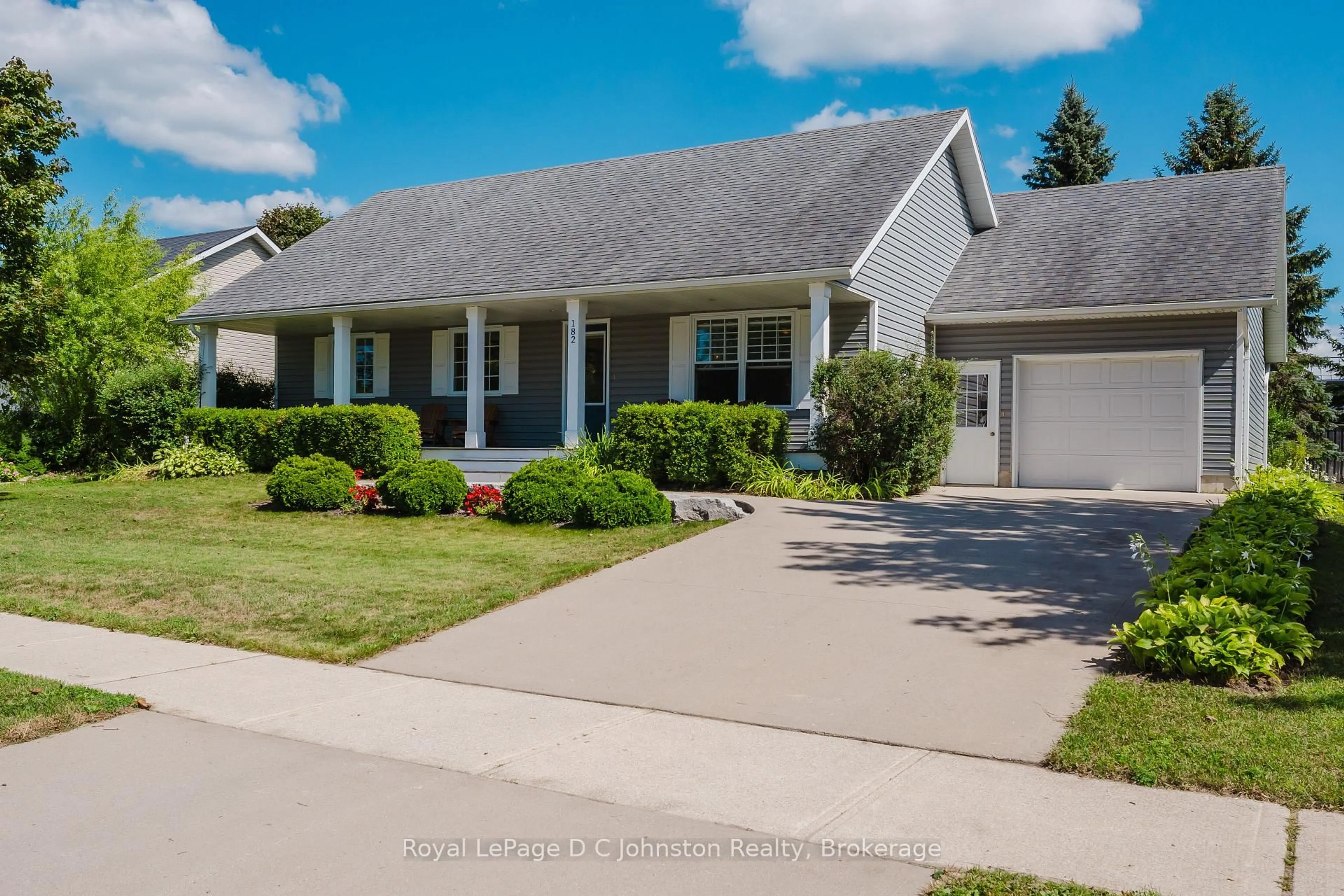 Home with vinyl exterior material, street for 182 Emerald Dr, Saugeen Shores Ontario N0H 2L0