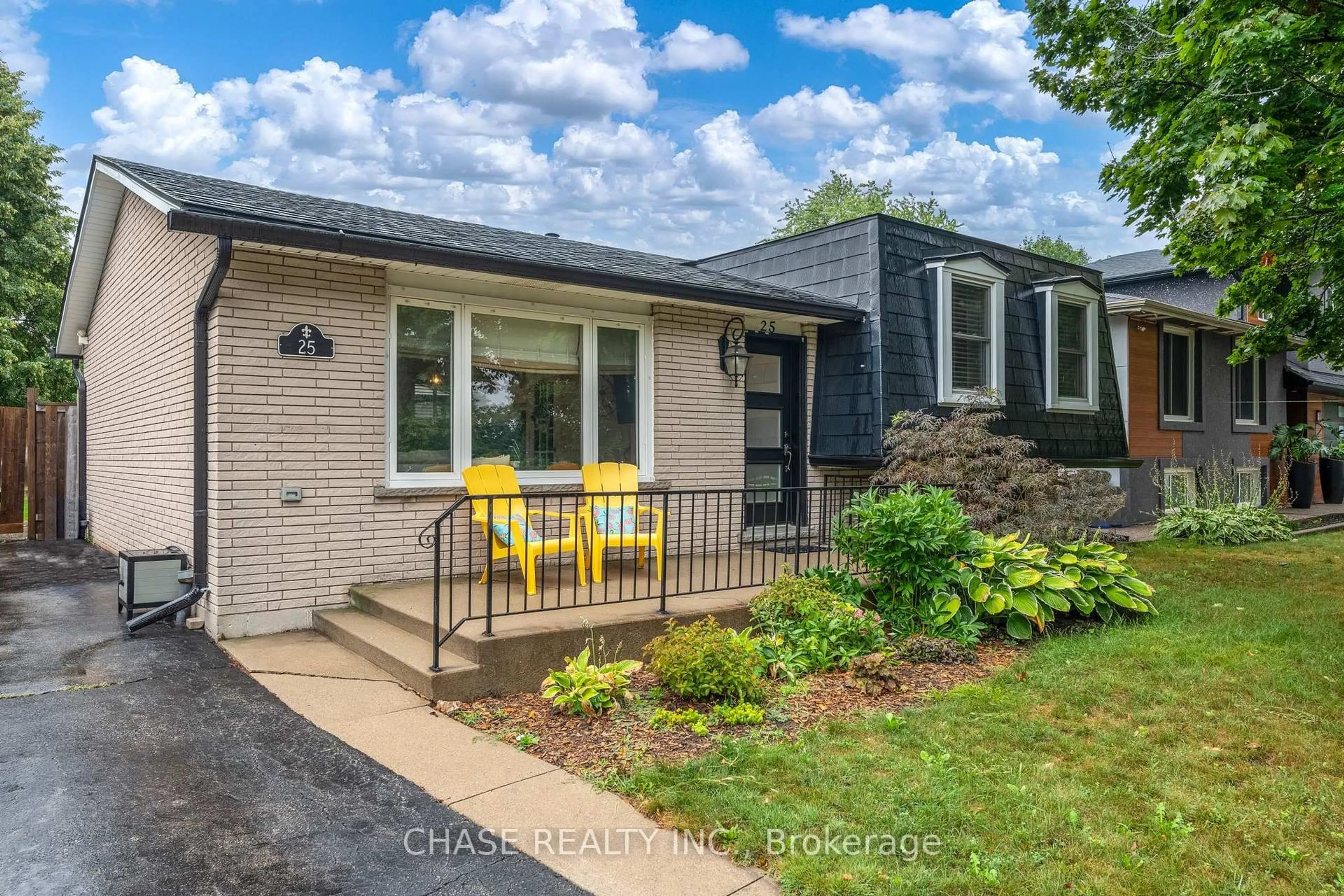 Home with brick exterior material, street for 25 Glenvale Dr, Hamilton Ontario L9C 2X5