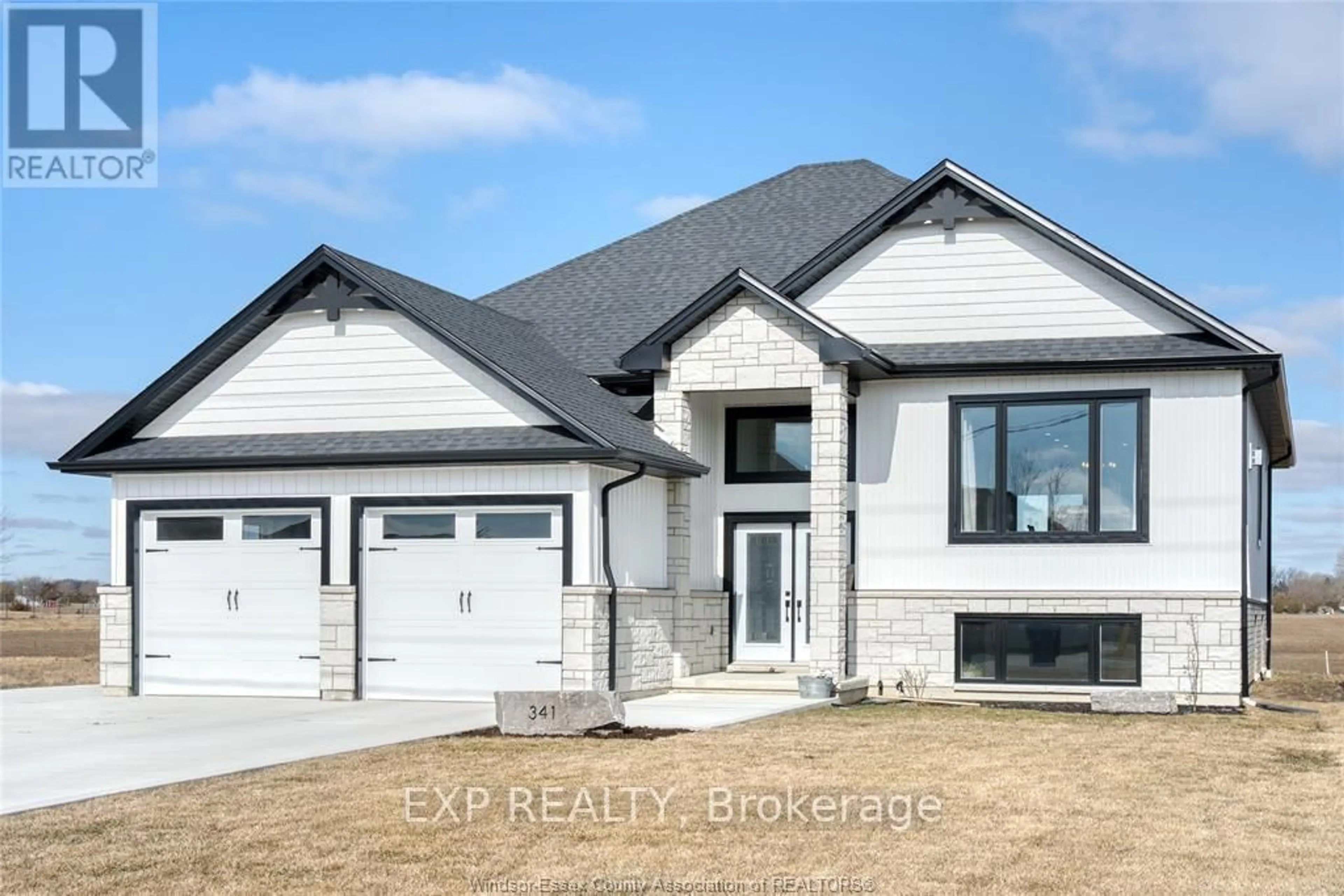 Home with vinyl exterior material, street for 341 Concession Line 1, Chatham-Kent Ontario N0P 2P0