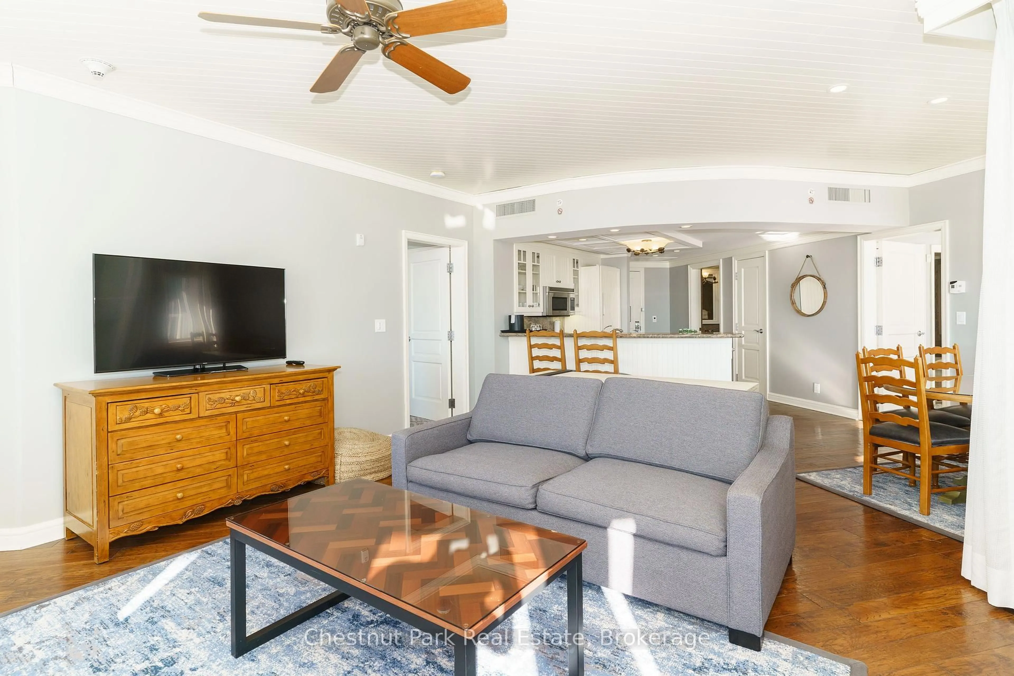 Living room with furniture, unknown for 1050 Paignton House Rd #S243, Muskoka Lakes Ontario P0B 1G0