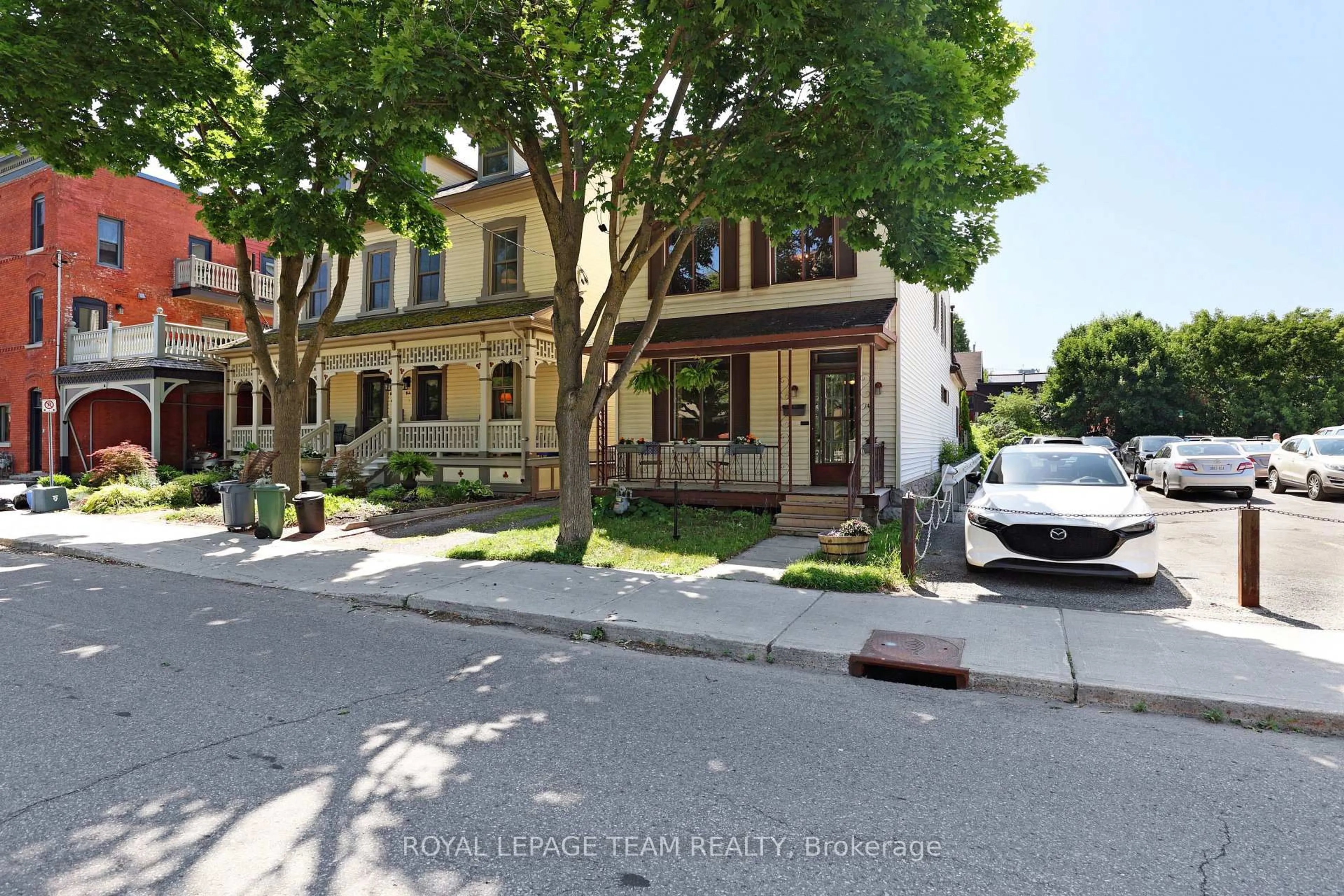 Unknown for 142 Cathcart St, Ottawa Ontario K1N 5B8