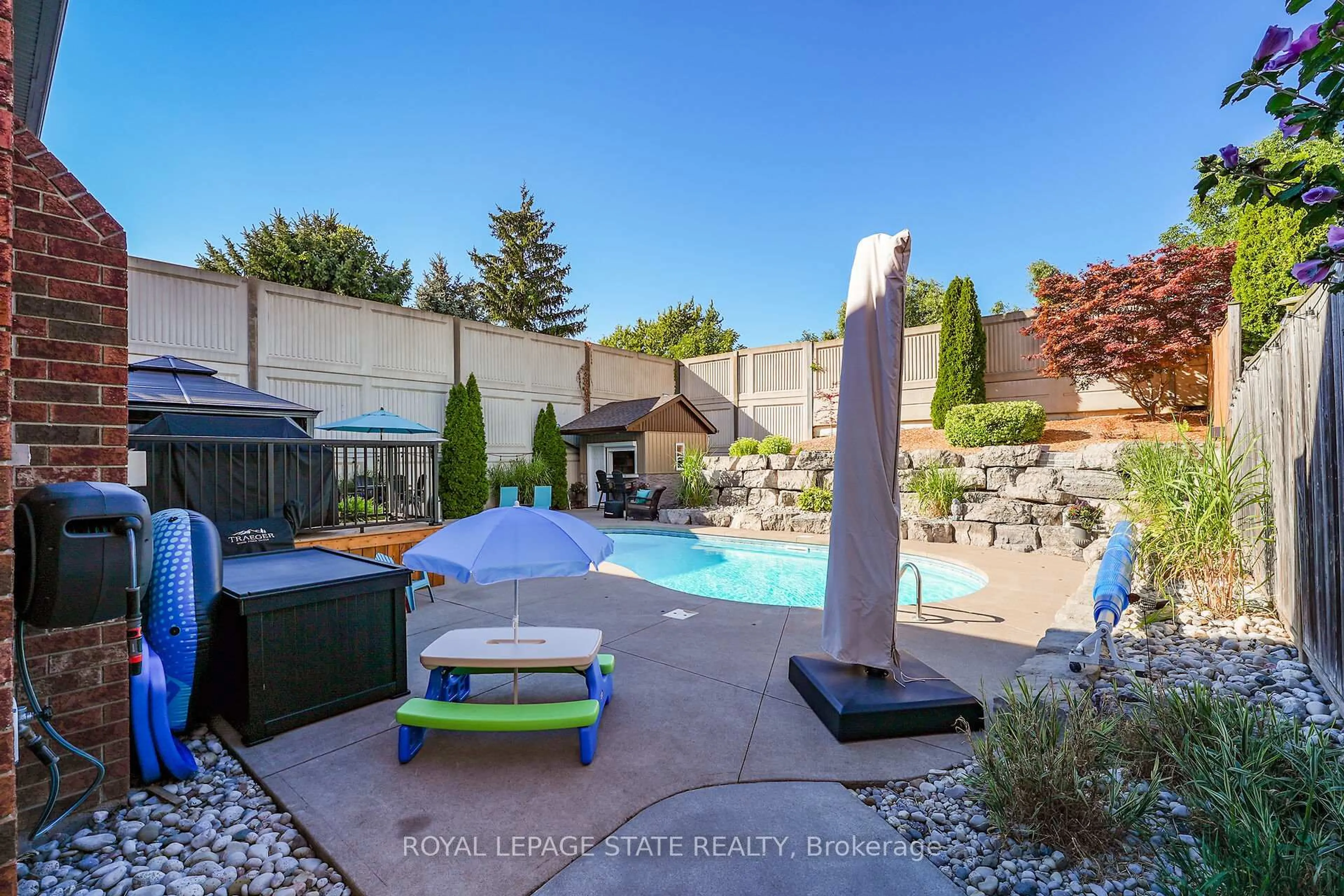 Pool for 60 Gage St, Grimsby Ontario L3M 5E4