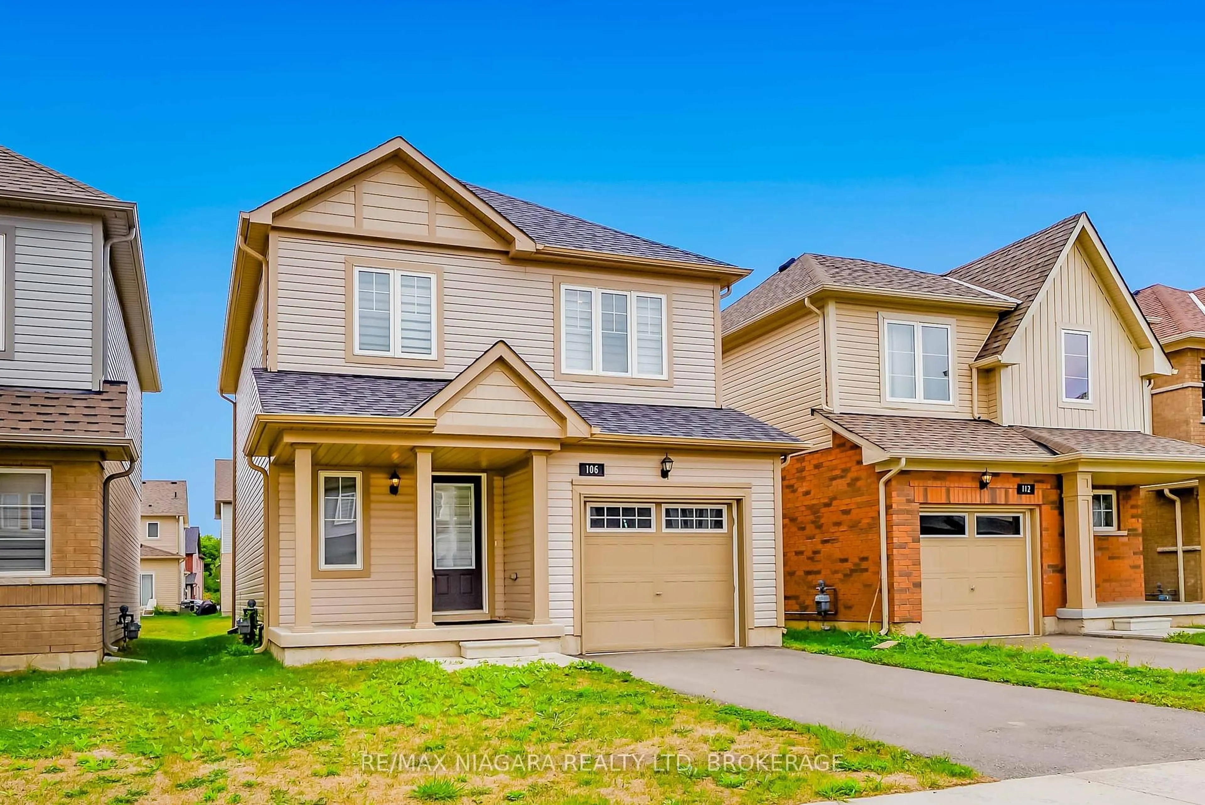 Home with brick exterior material, street for 106 Tumblewood Pl, Welland Ontario L3B 0J3