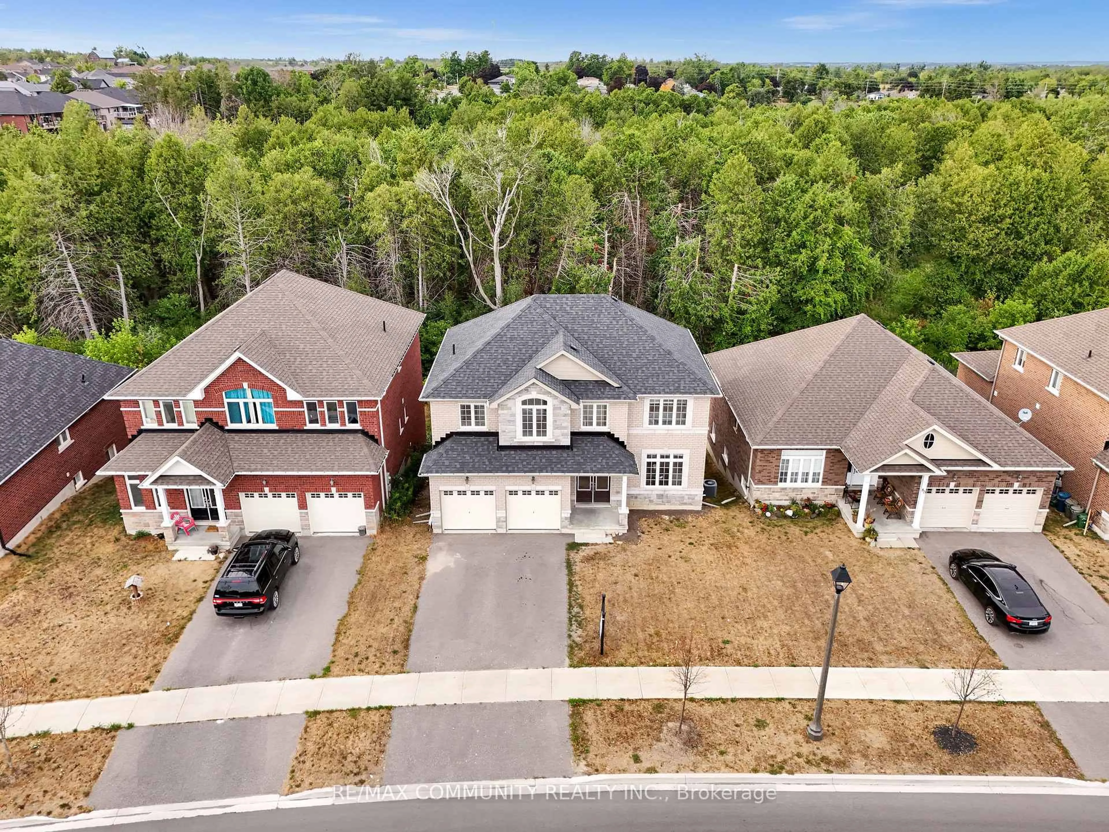 A pic from outside/outdoor area/front of a property/back of a property/a pic from drone, street for 78 Alcorn Dr, Kawartha Lakes Ontario K9V 0M8