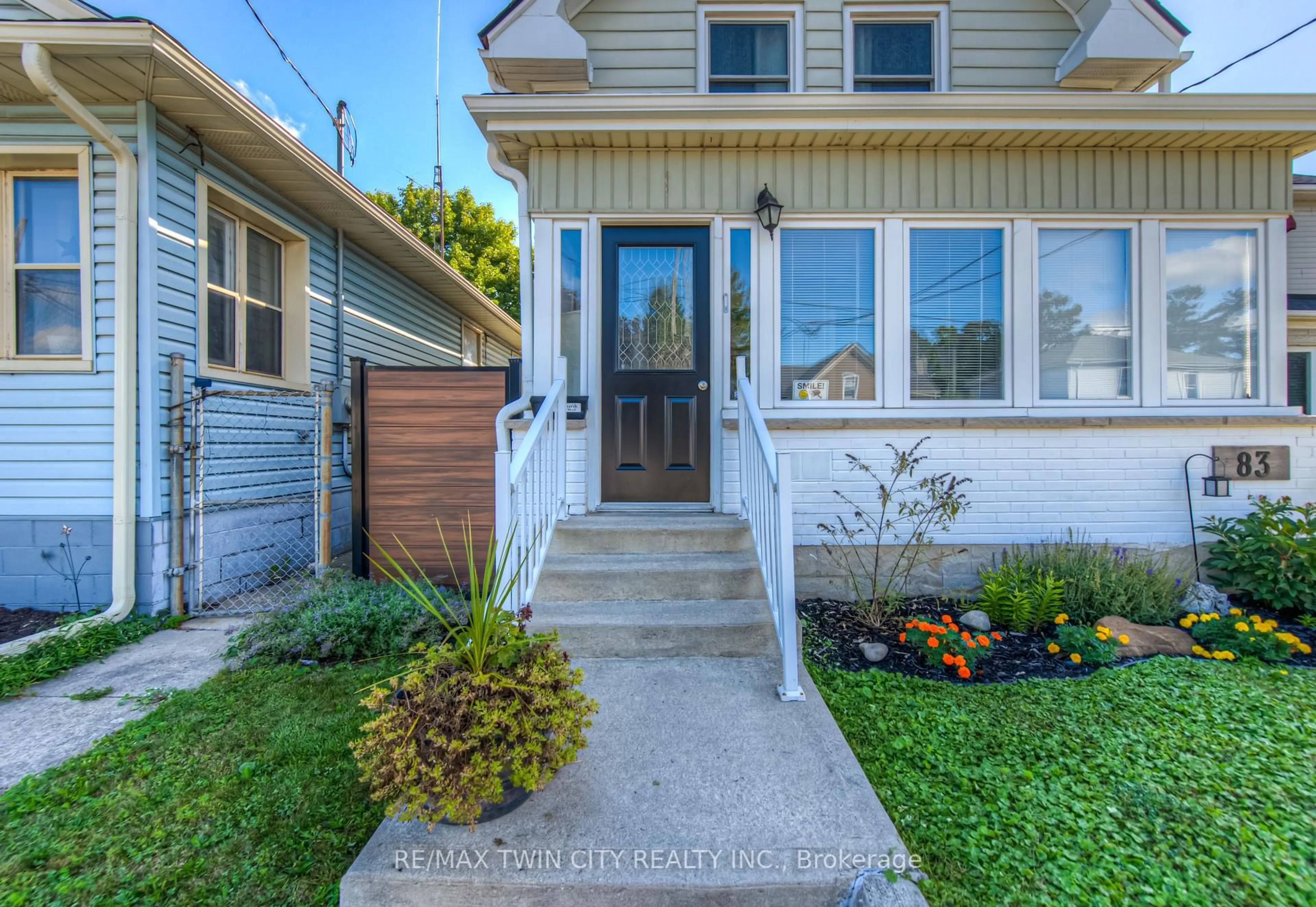 Unknown for 83 Bond St, Cambridge Ontario N1R 4B7