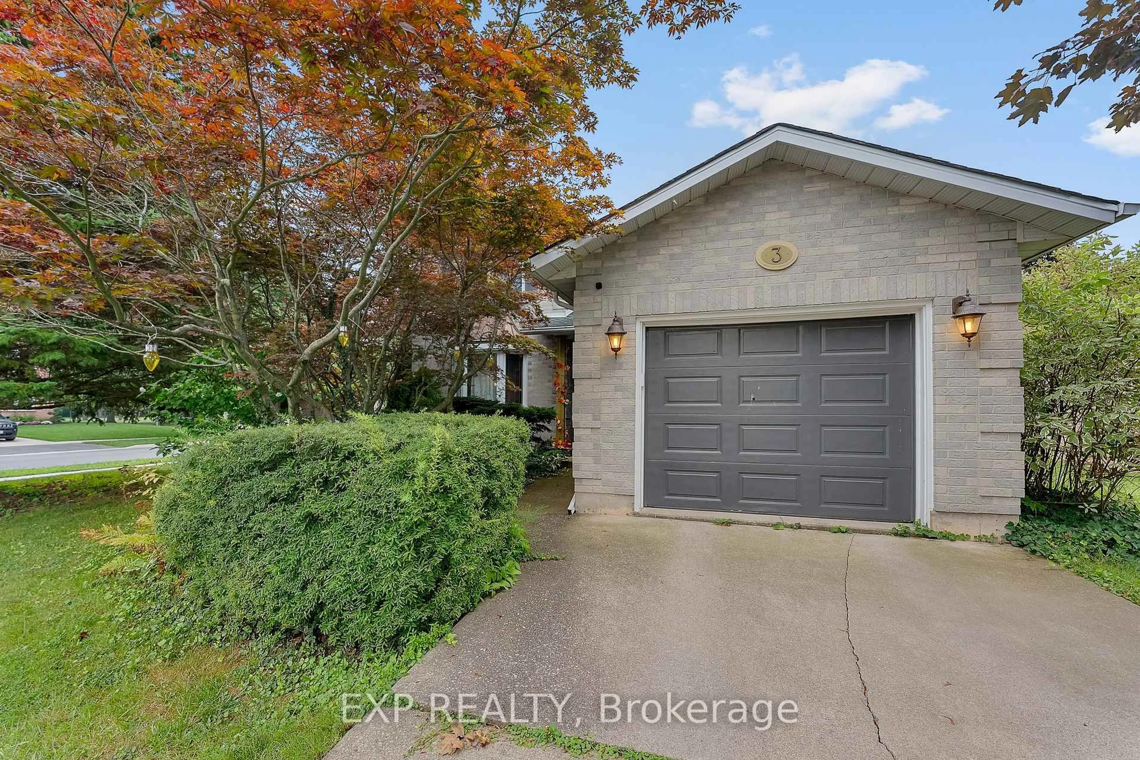 Unknown for 3 BRIARSDALE Cres, Welland Ontario L3C 6R7