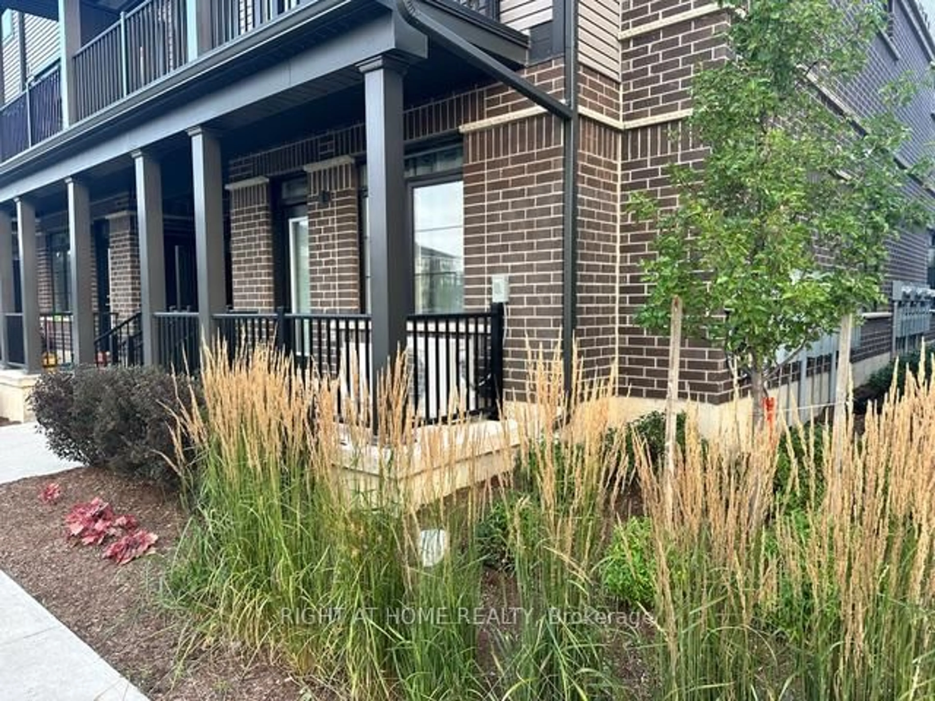 Patio, unknown for 182 Wheat Lane, Kitchener Ontario N2R 1R7