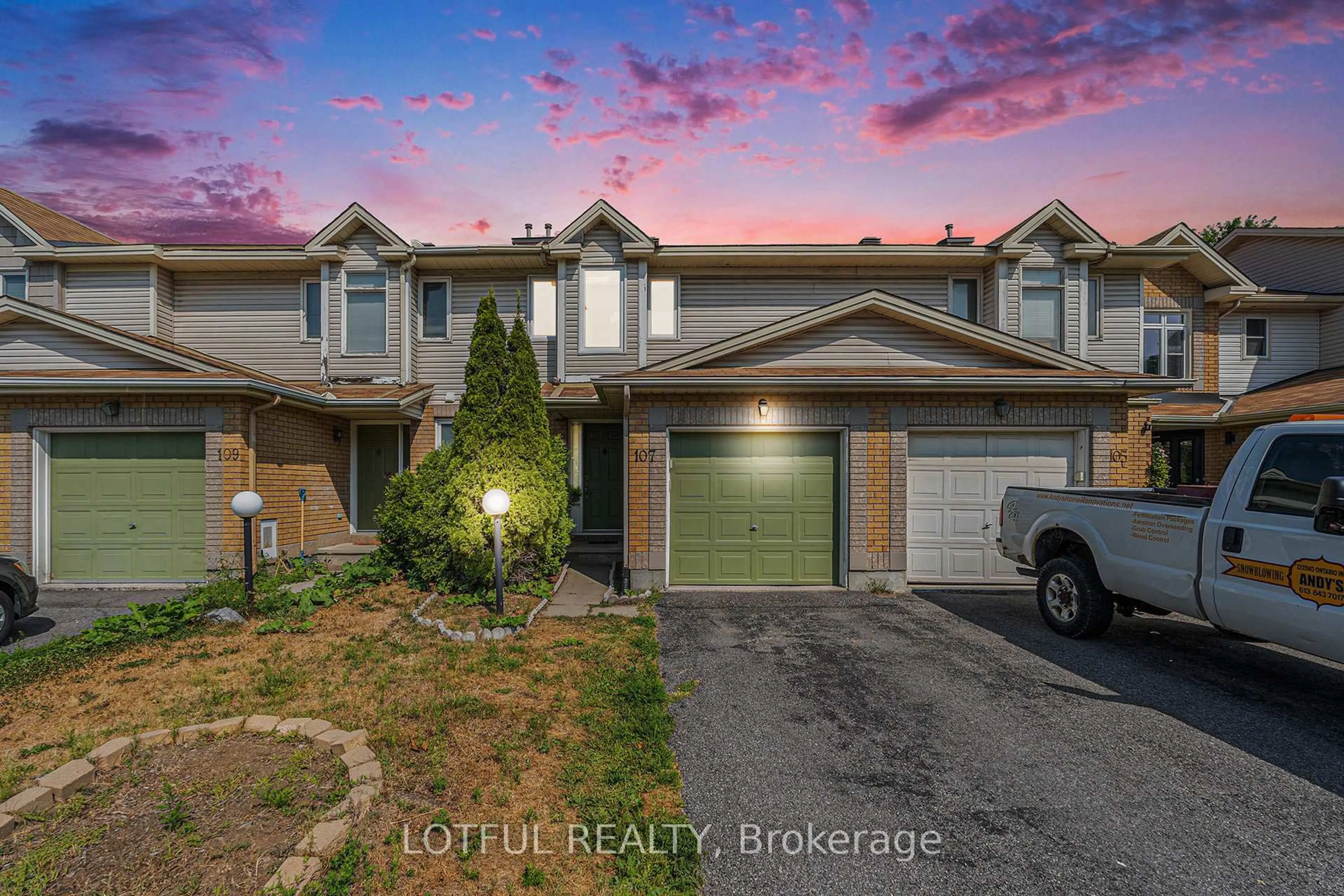 A pic from outside/outdoor area/front of a property/back of a property/a pic from drone, street for 107 Queensbury Dr, Ottawa Ontario K2J 4P2