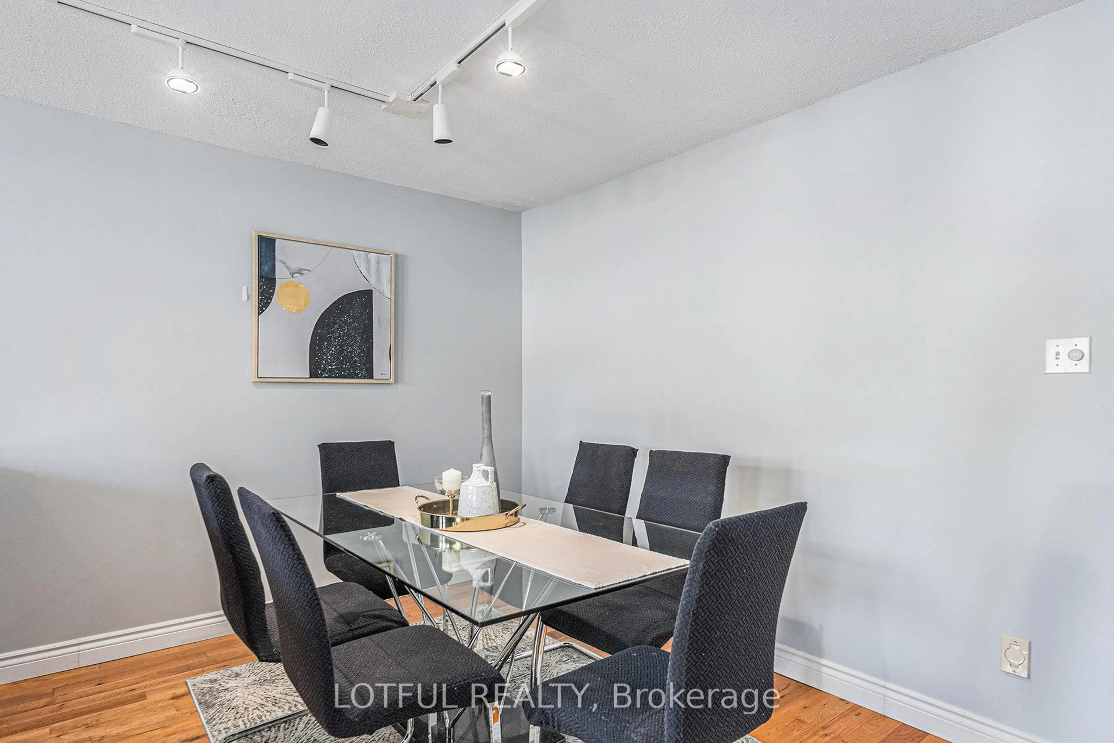 Dining room, unknown for 107 Queensbury Dr, Ottawa Ontario K2J 4P2