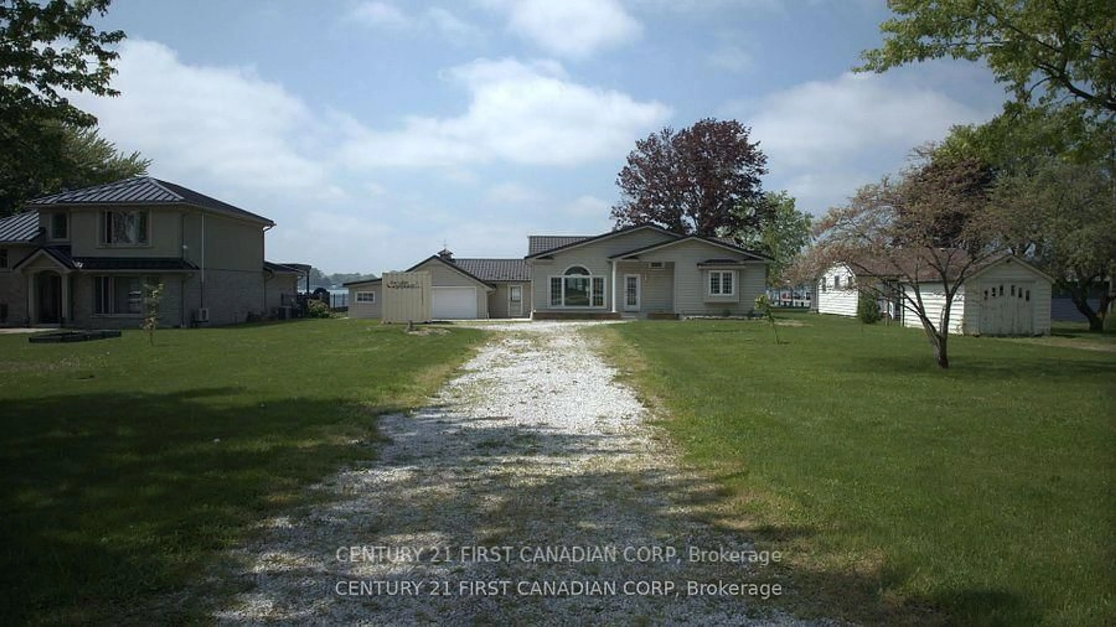 A pic from outside/outdoor area/front of a property/back of a property/a pic from drone, street for 3877 St Clair Pkwy, St. Clair Ontario N0P 2B0