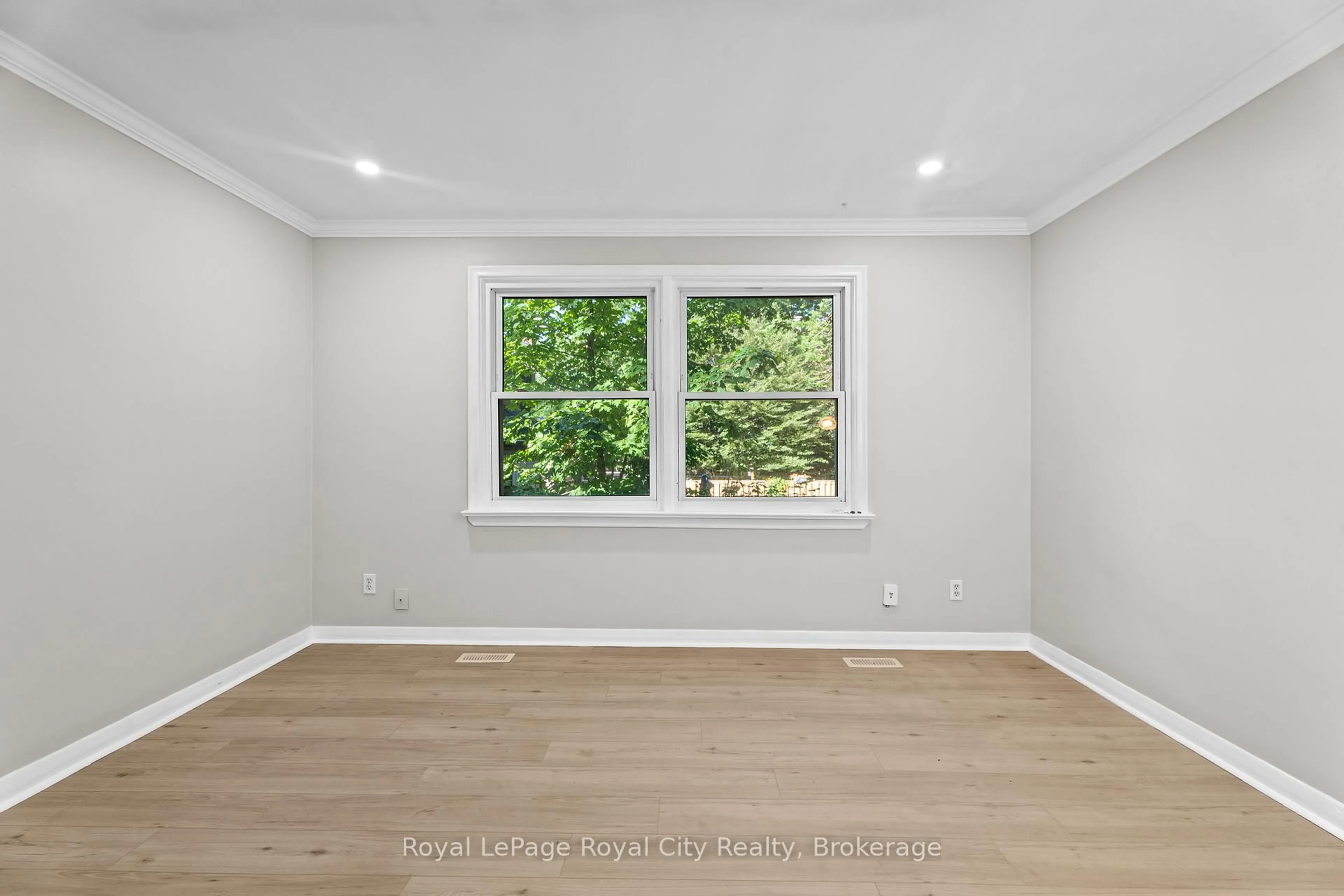 A pic of a room for 109 Northumberland St, Guelph Ontario N1H 3B1