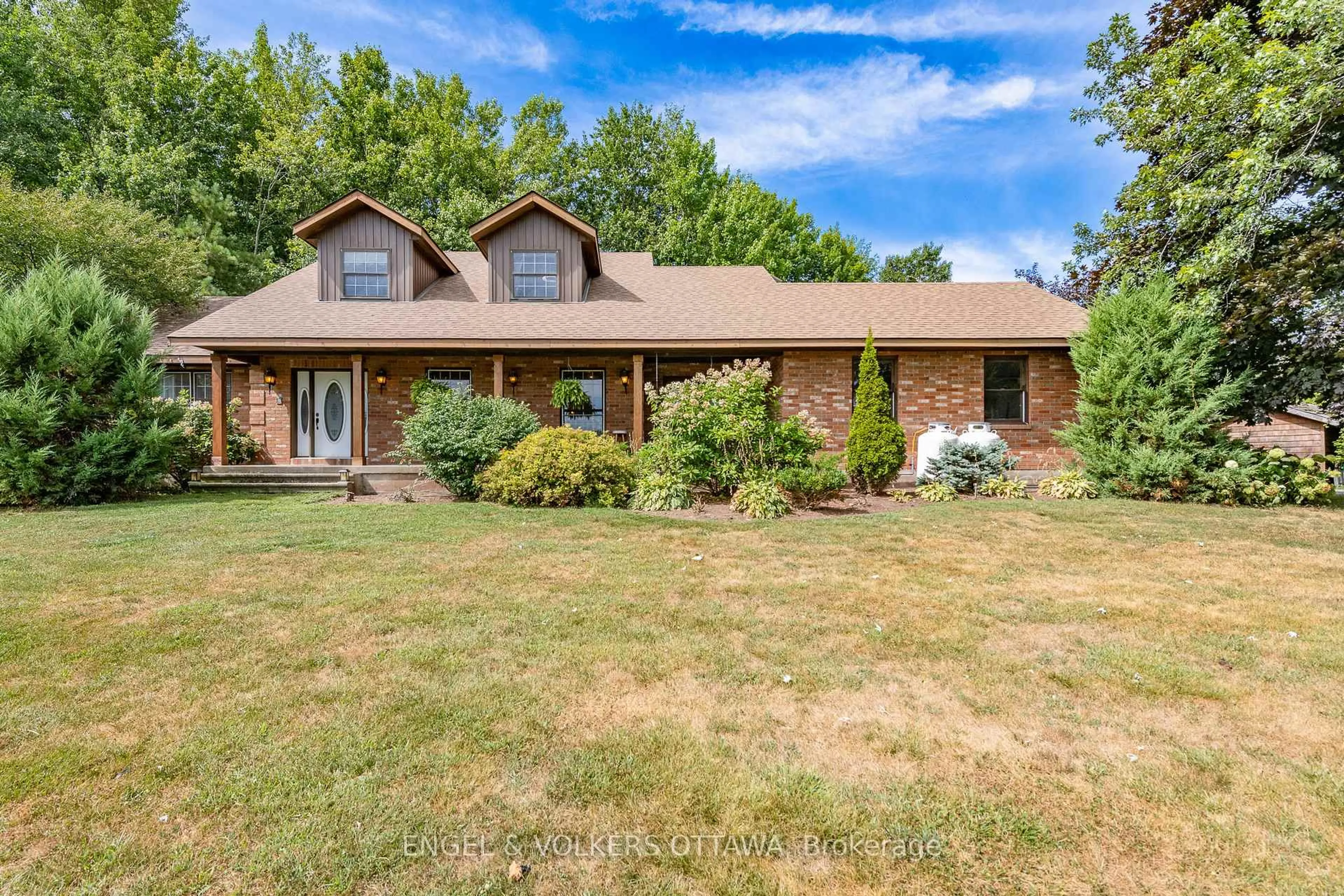Home with brick exterior material, unknown for 371 Forced Rd, Russell Ontario K4R 1E5