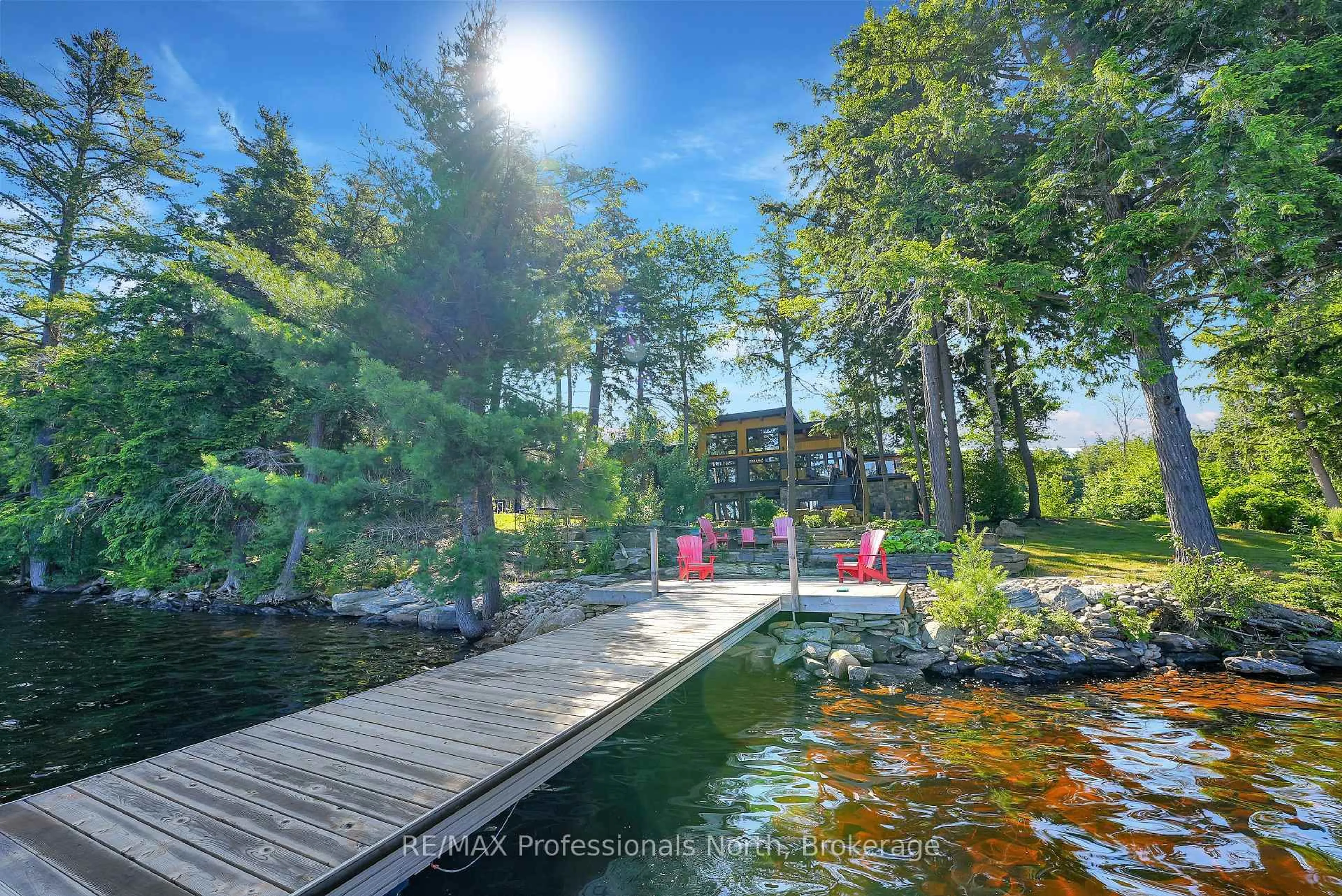A pic from outside/outdoor area/front of a property/back of a property/a pic from drone, water/lake/river/ocean view for 1046 Lone Wolf Cres, Dysart et al Ontario K0M 1S0