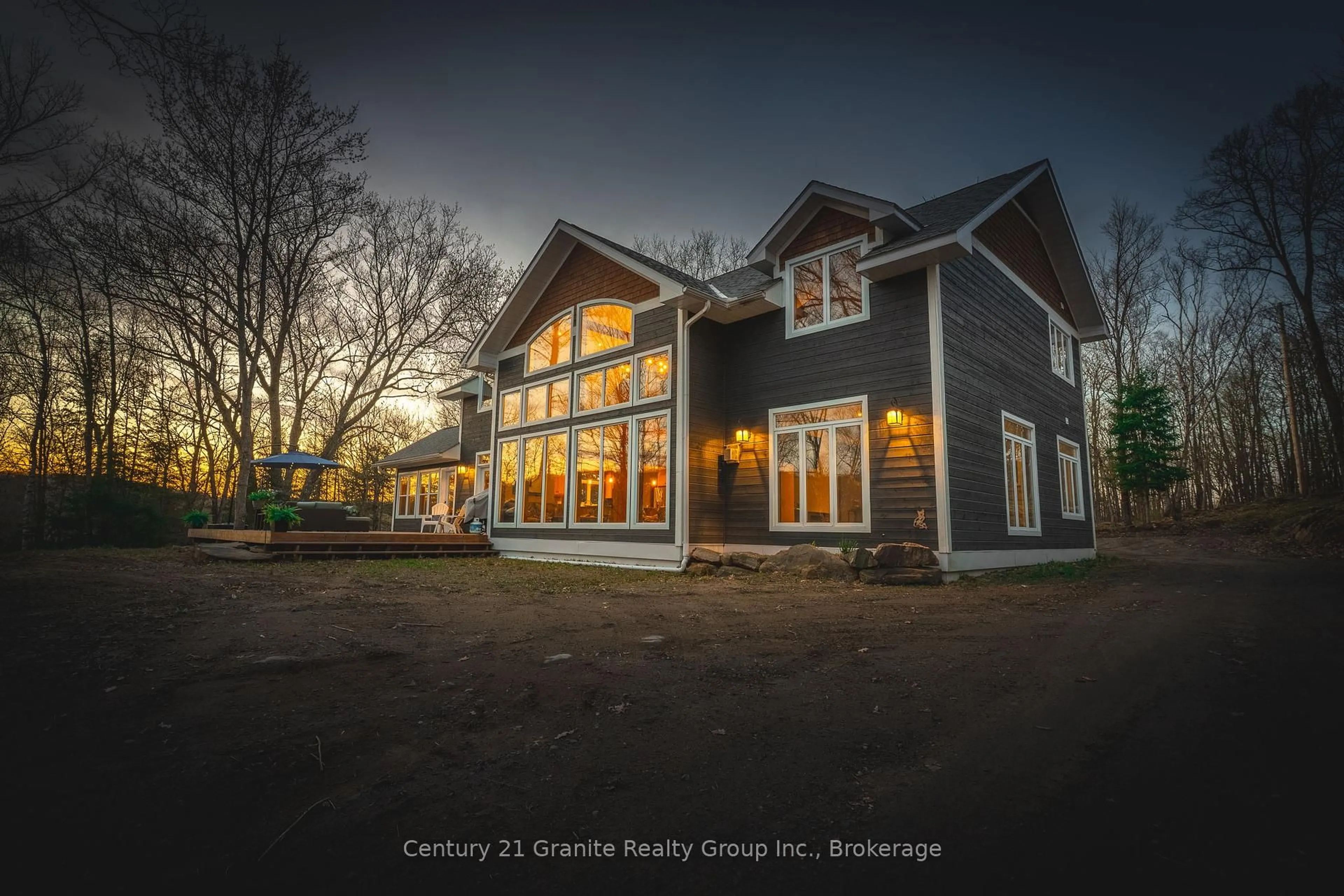 A pic from outside/outdoor area/front of a property/back of a property/a pic from drone, building for 1277 Grace Rd, Minden Hills Ontario K0M 2K0