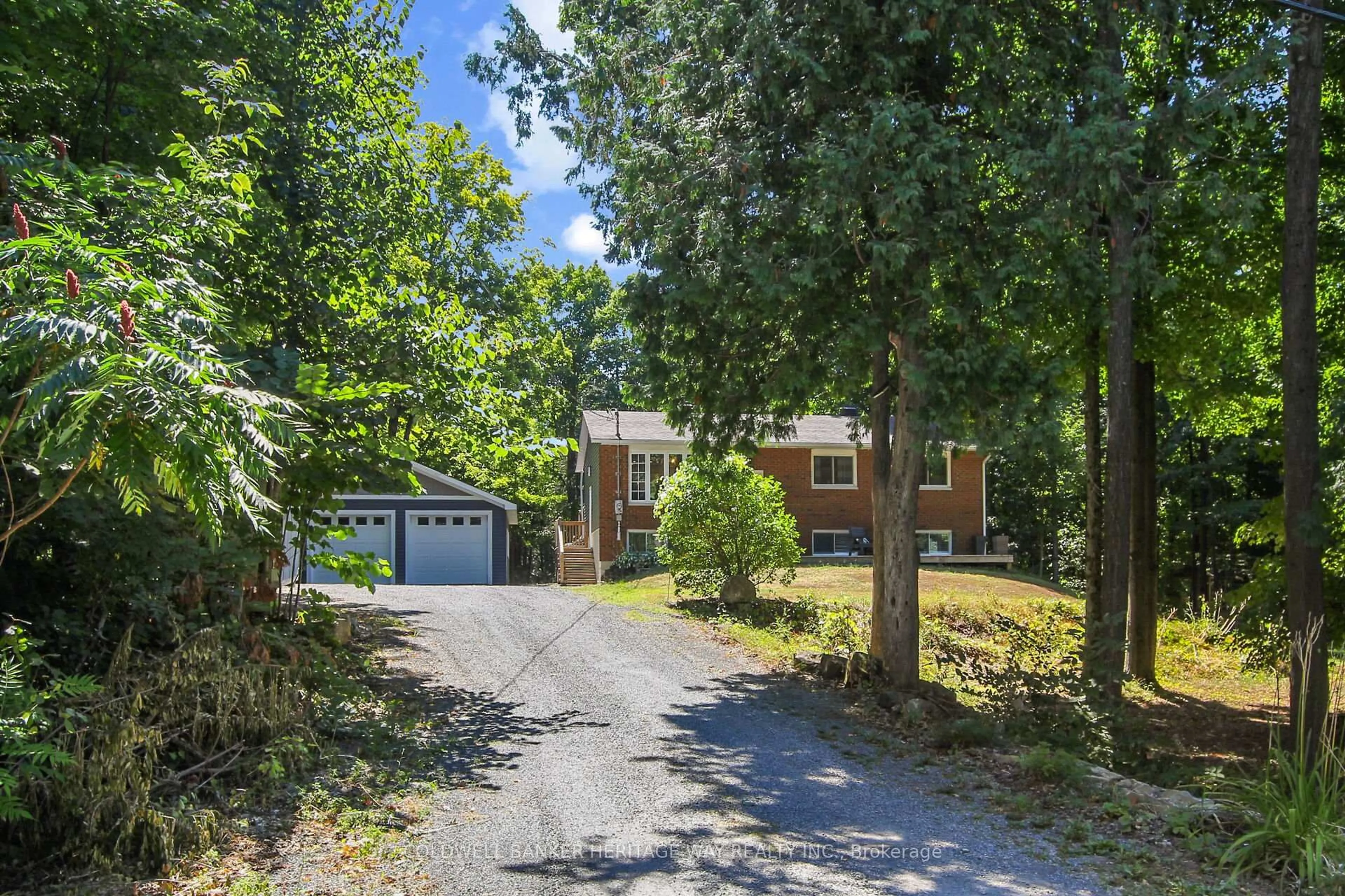 A pic from outside/outdoor area/front of a property/back of a property/a pic from drone, unknown for 2775 10 Line, Ottawa Ontario K2C 3J2