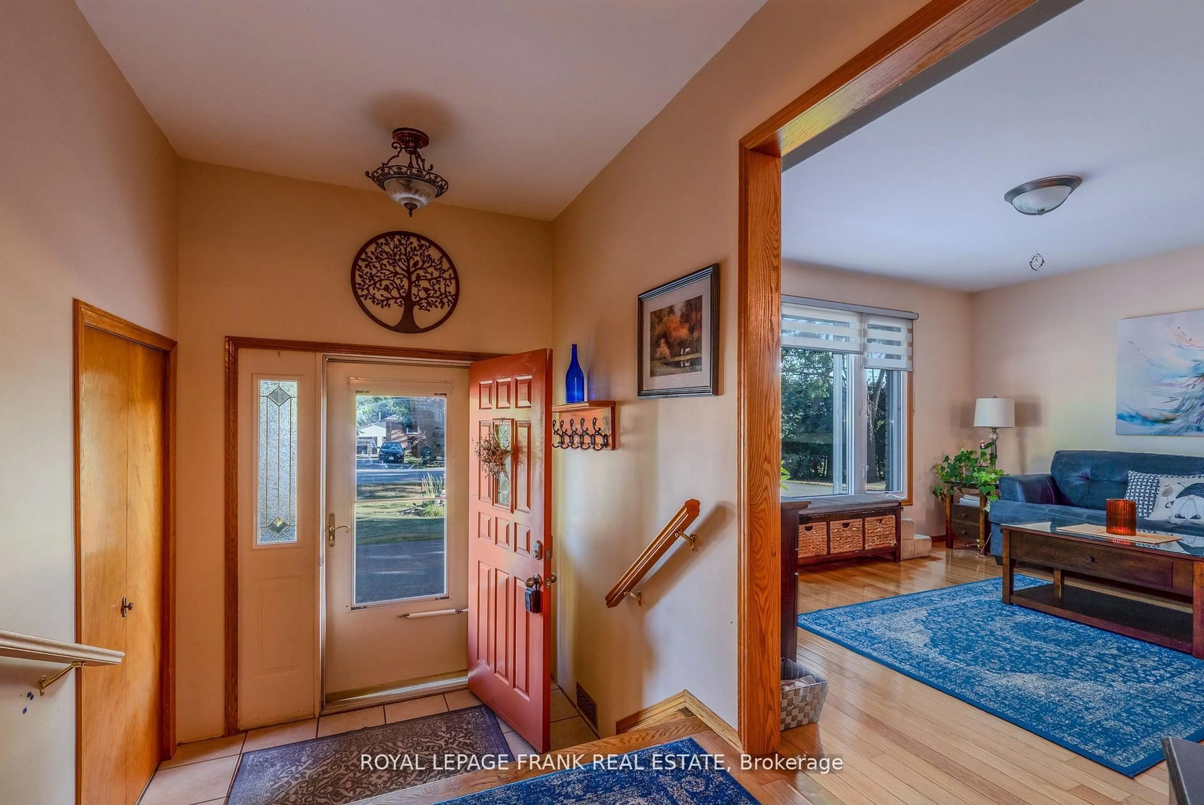 Indoor entryway for 2304 Old Norwood Rd, Otonabee-South Monaghan Ontario K9J 0G6