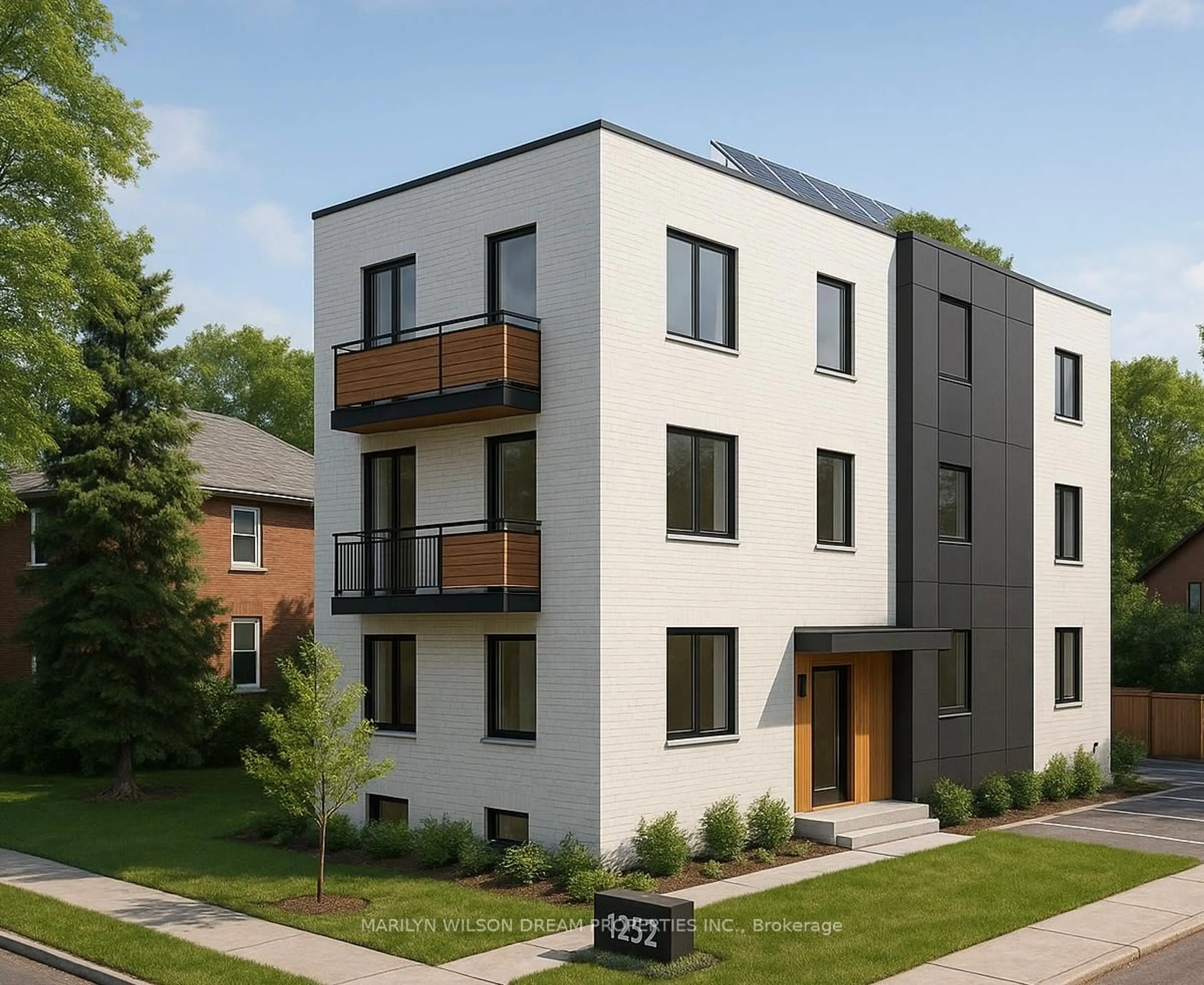 Home with brick exterior material, building for 1252 Dorchester Ave, Ottawa Ontario K1Z 8E6