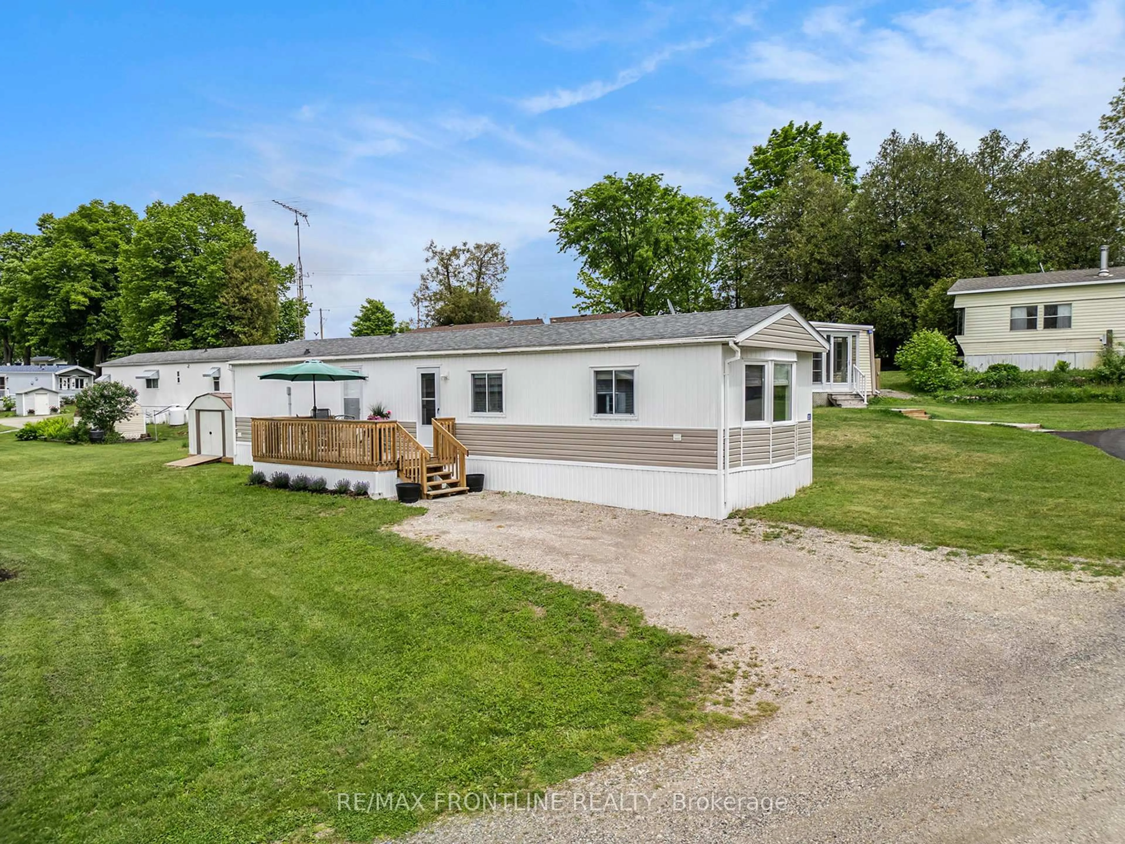 A pic from outside/outdoor area/front of a property/back of a property/a pic from drone, unknown for 261 Hillview Rd, Perth Ontario K7H 3C8