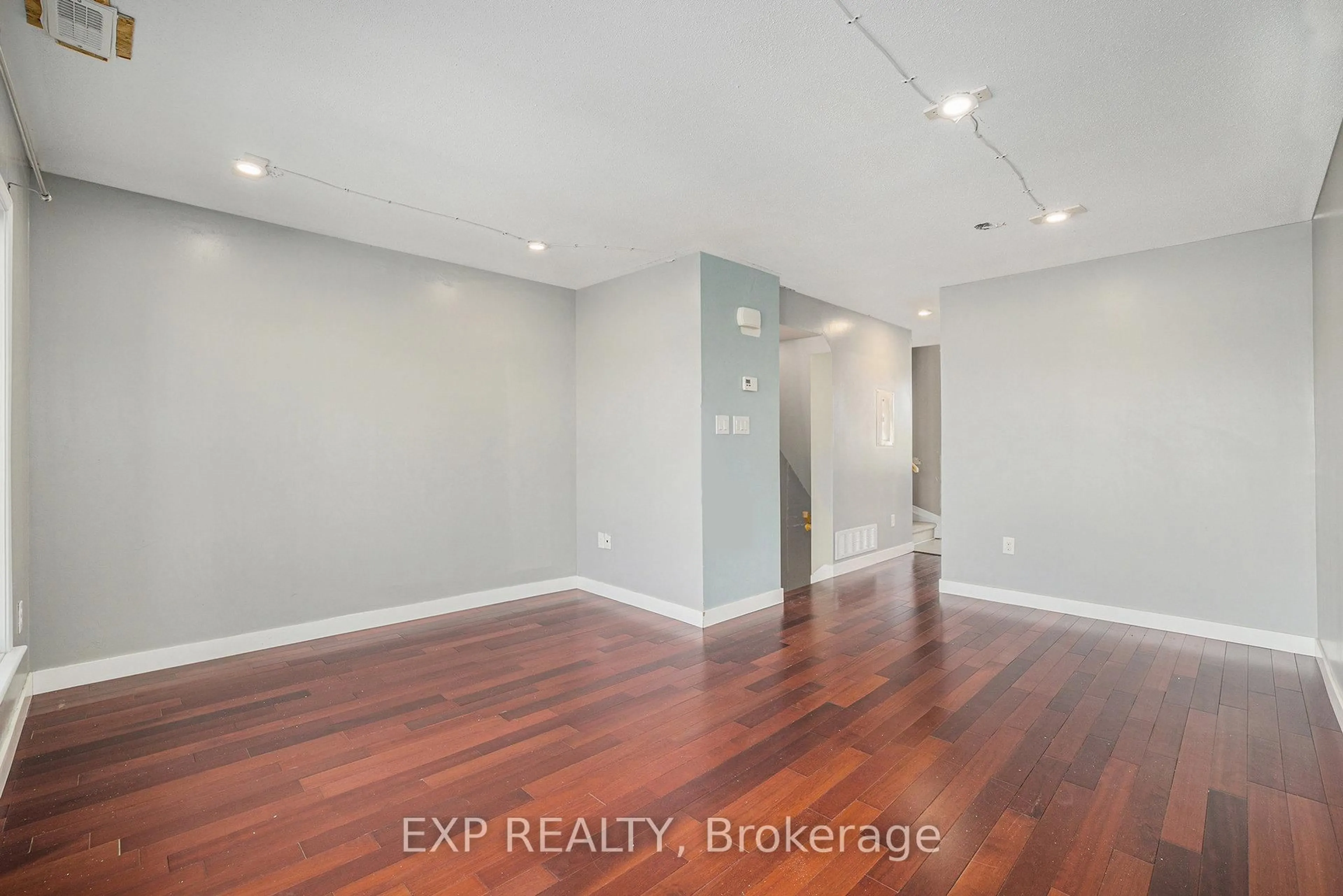 A pic of a room for 250 Shanly Private #13, Ottawa Ontario K2J 5X6