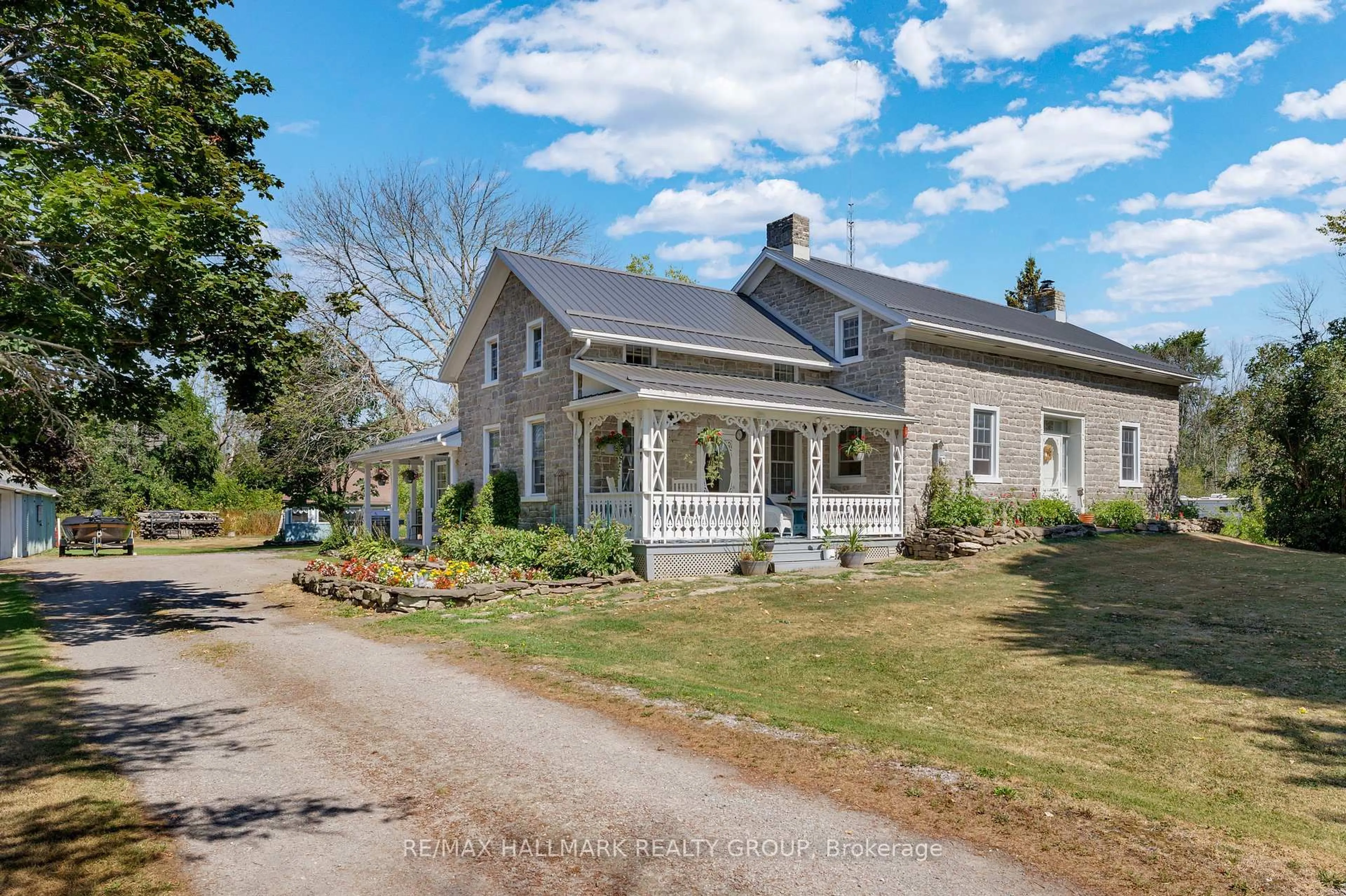 A pic from outside/outdoor area/front of a property/back of a property/a pic from drone, street for 4506 Lords Mills Rd, Augusta Ontario K0E 1T0