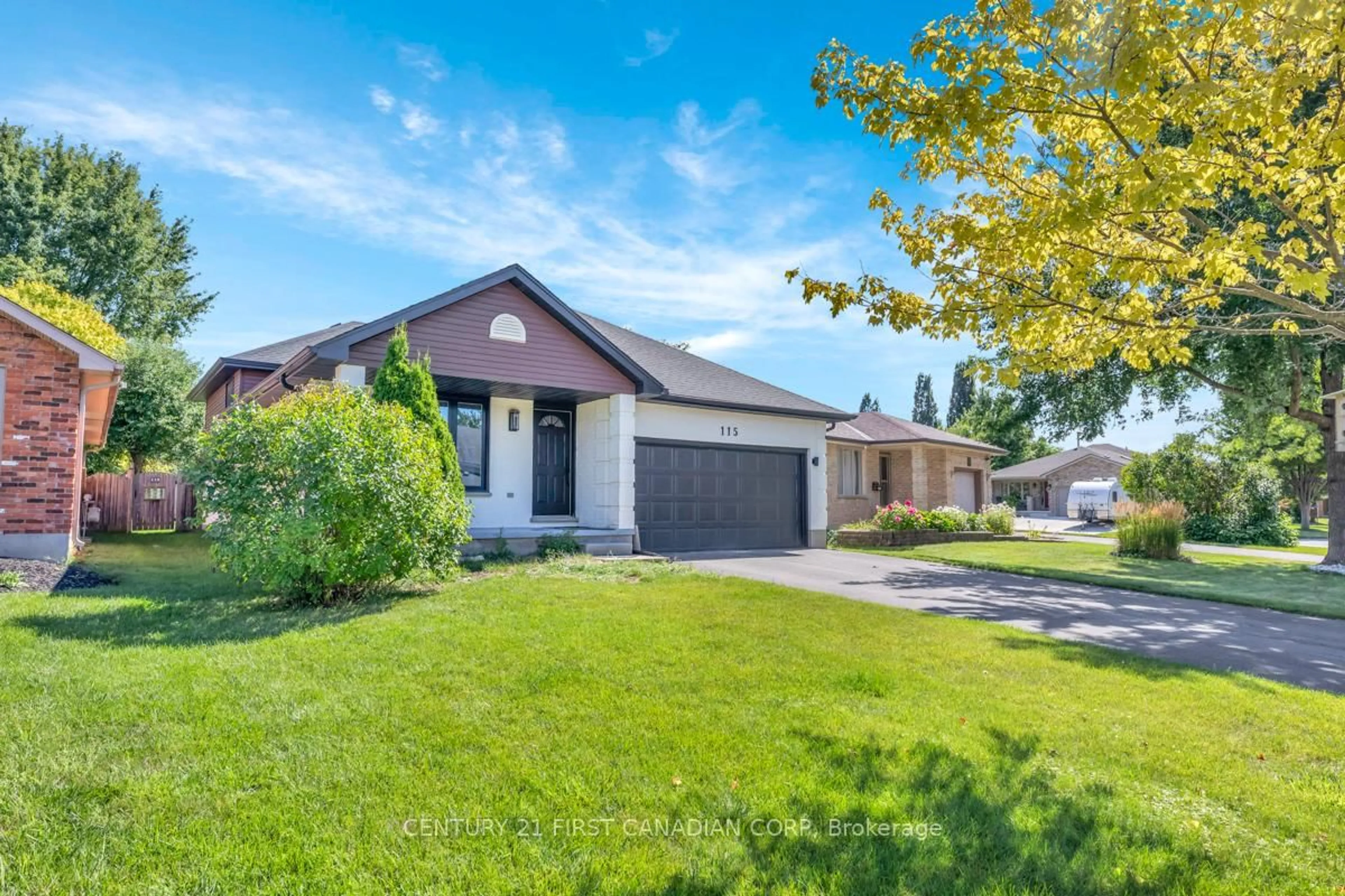 Home with vinyl exterior material, street for 115 Josselyn Dr, London South Ontario N6E 3V3