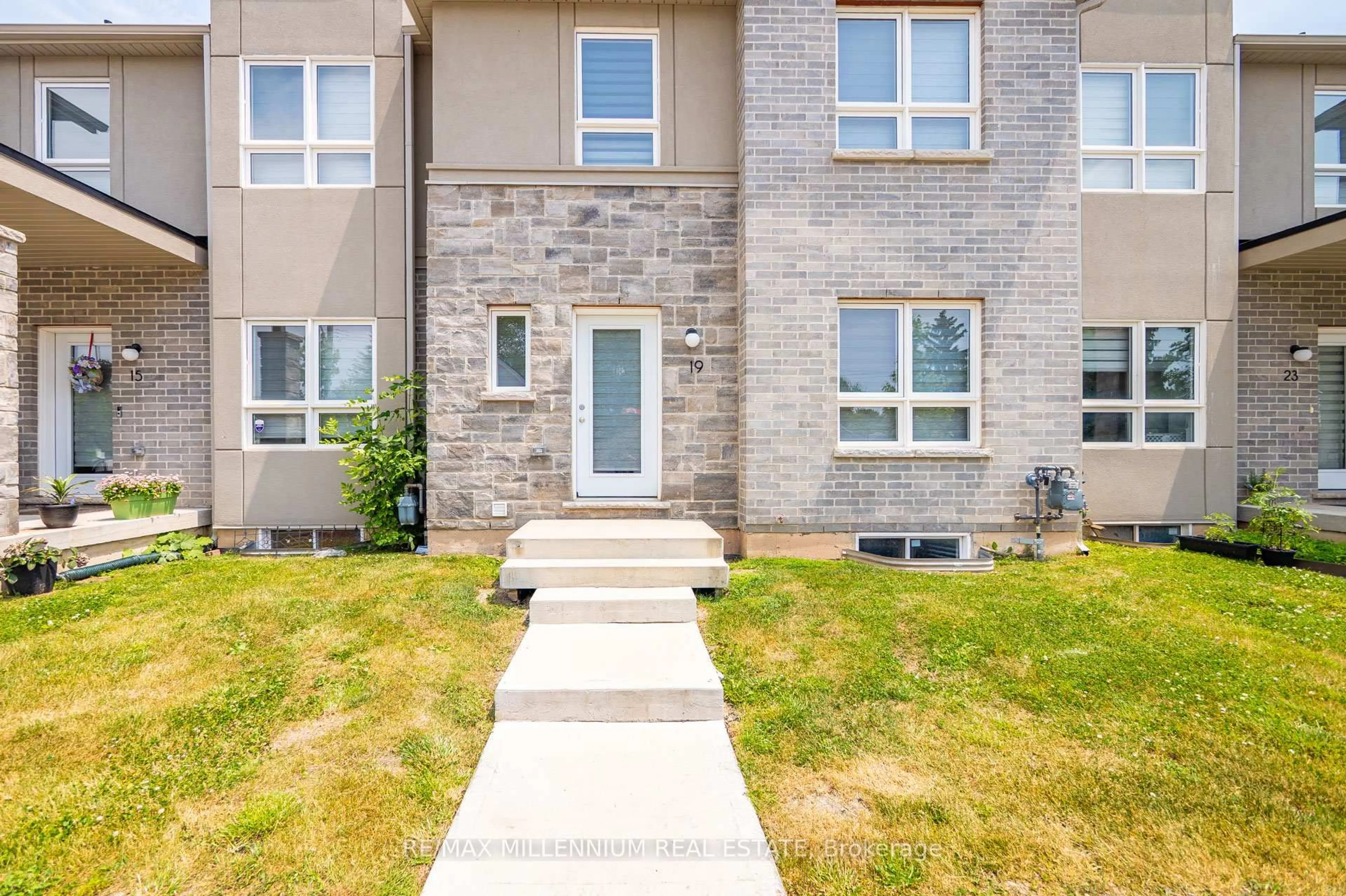 Unknown for 19 Perenack Ave, Welland Ontario L3C 5L5