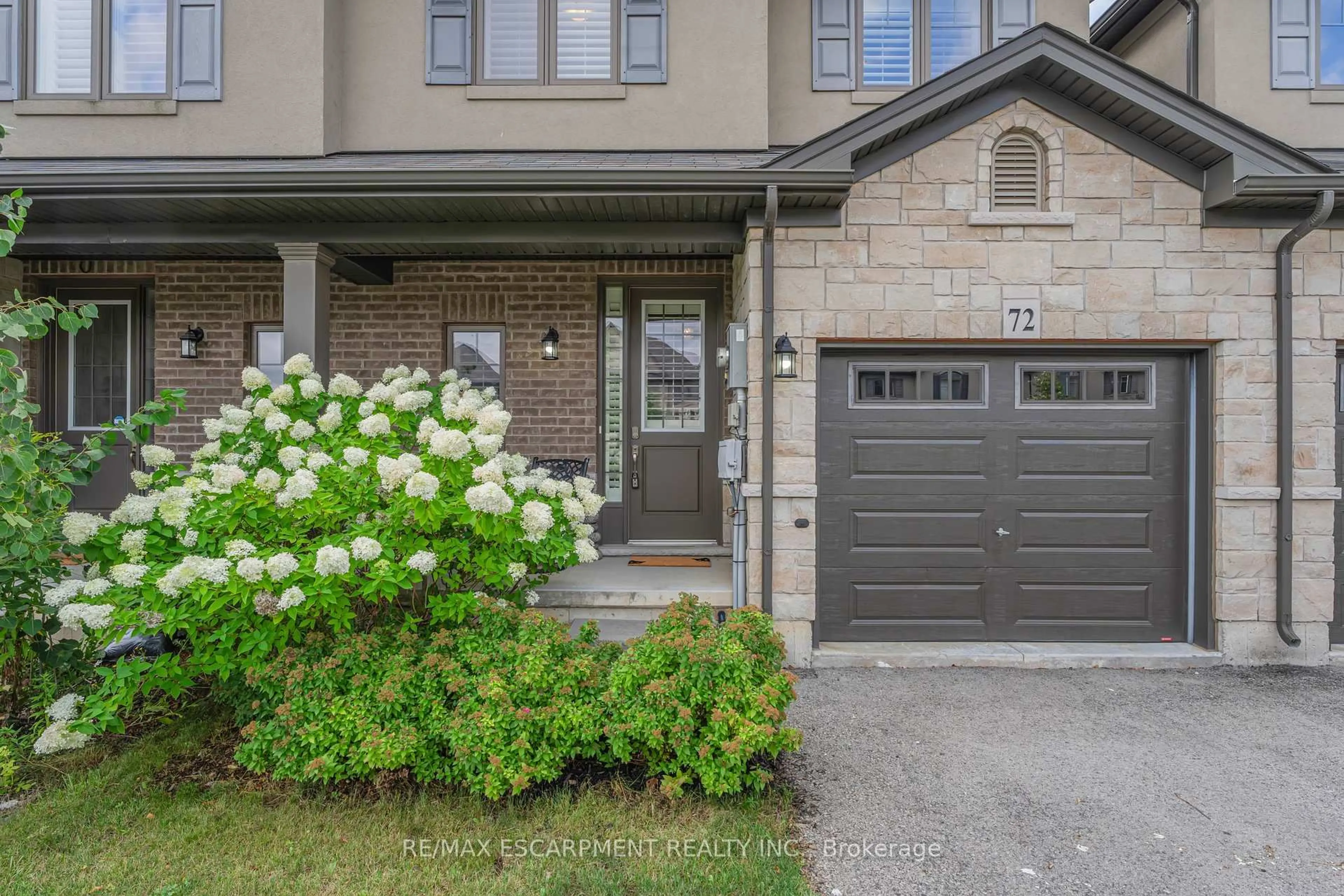 Unknown for 72 DODMAN Cres, Hamilton Ontario L9G 0G6