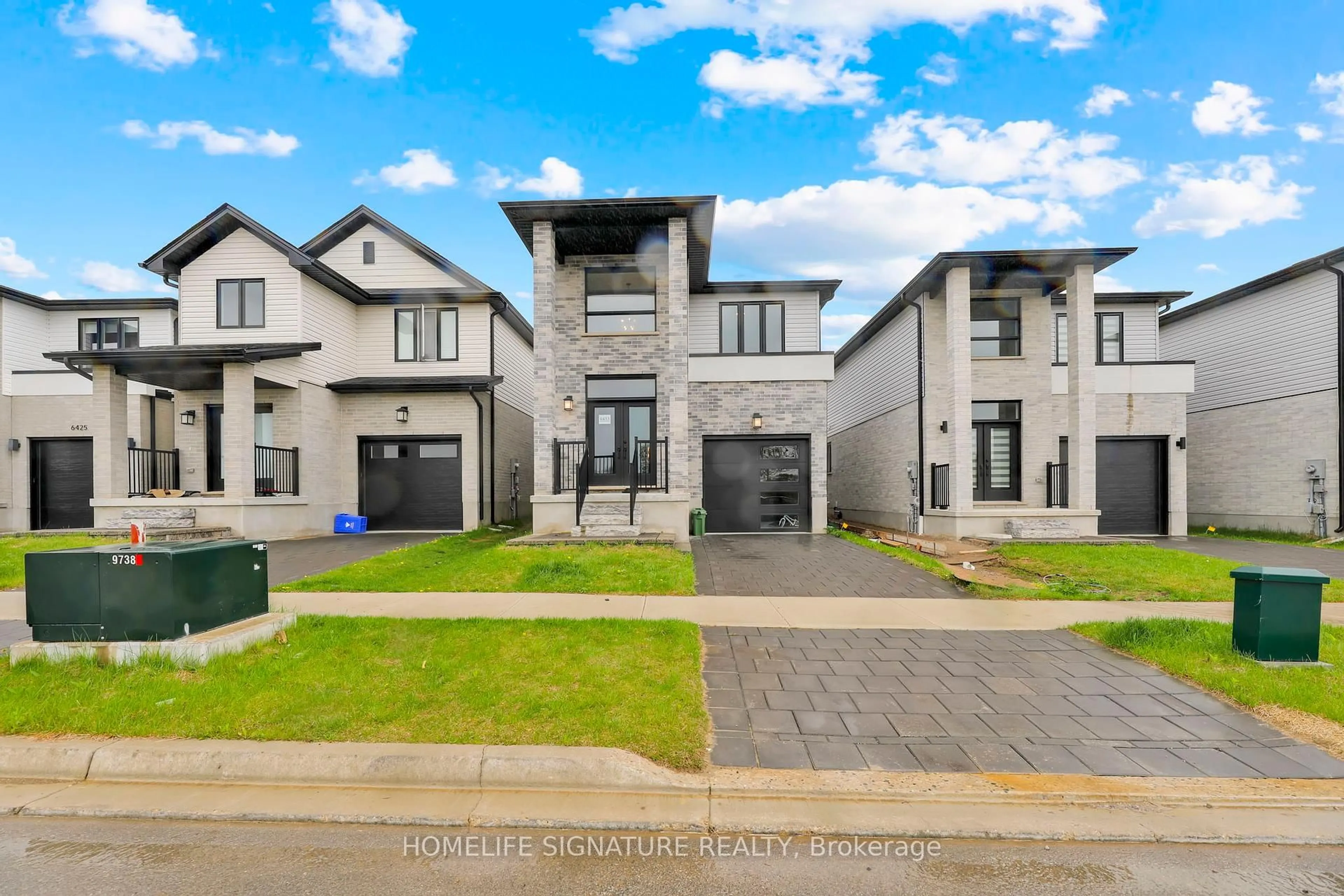 Unknown for 6433 Royal Magnolia Ave, London South Ontario N6P 0K2