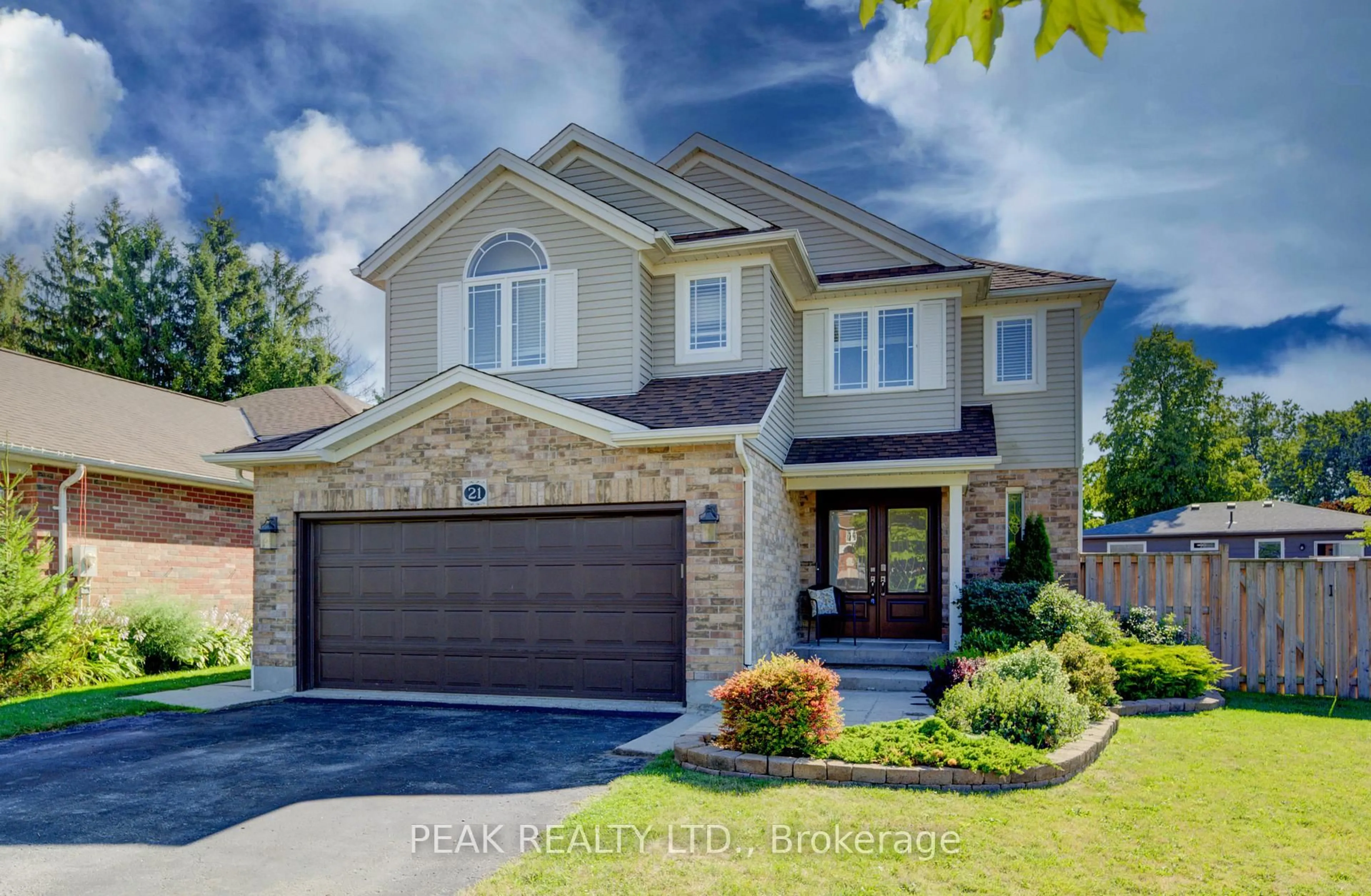 Home with brick exterior material, street for 21 Schneller Crt, Wilmot Ontario N3A 2K8