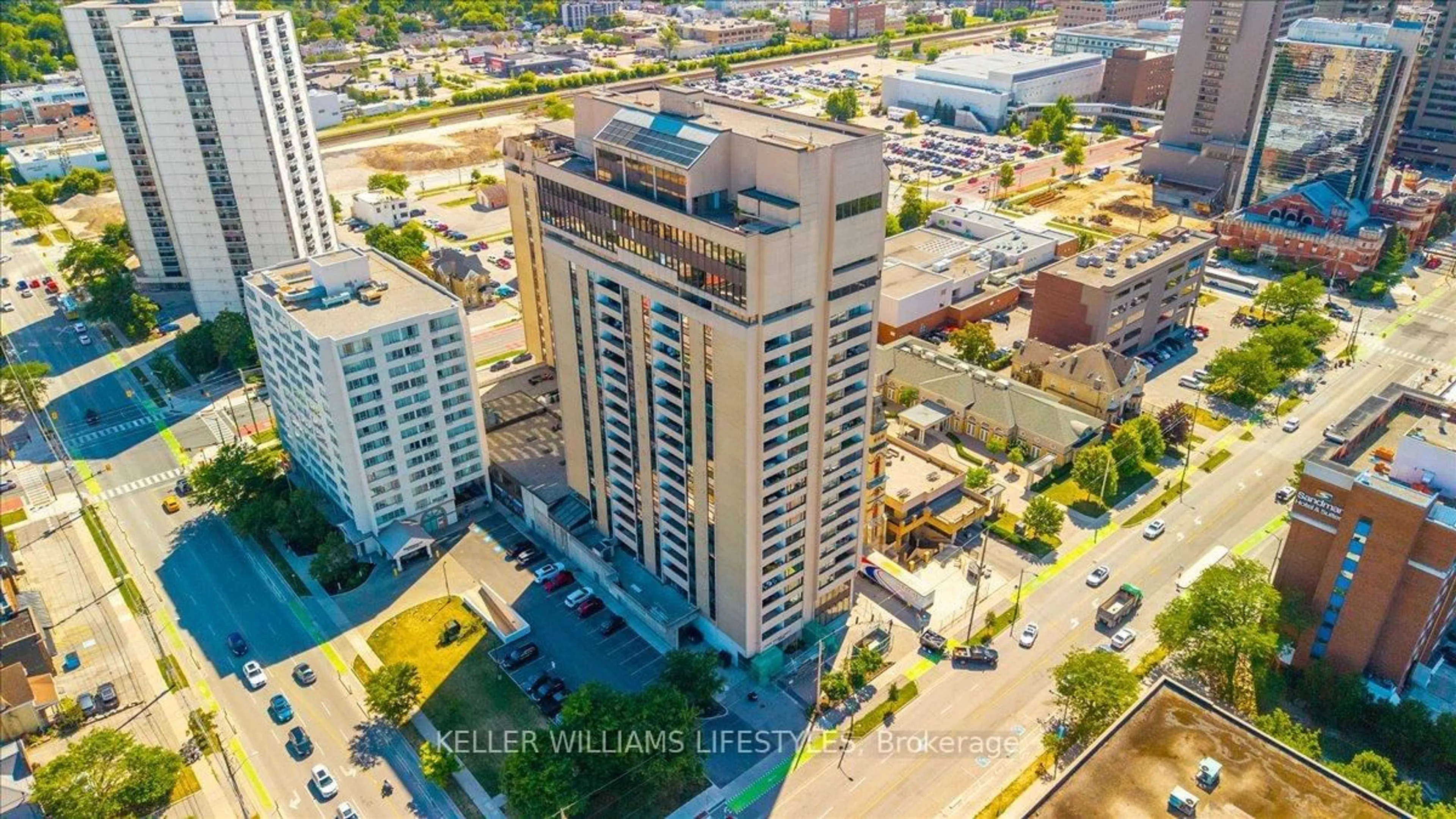 A pic from outside/outdoor area/front of a property/back of a property/a pic from drone, city buildings view from balcony for 389 Dundas St #1601, London East Ontario N6B 3L5