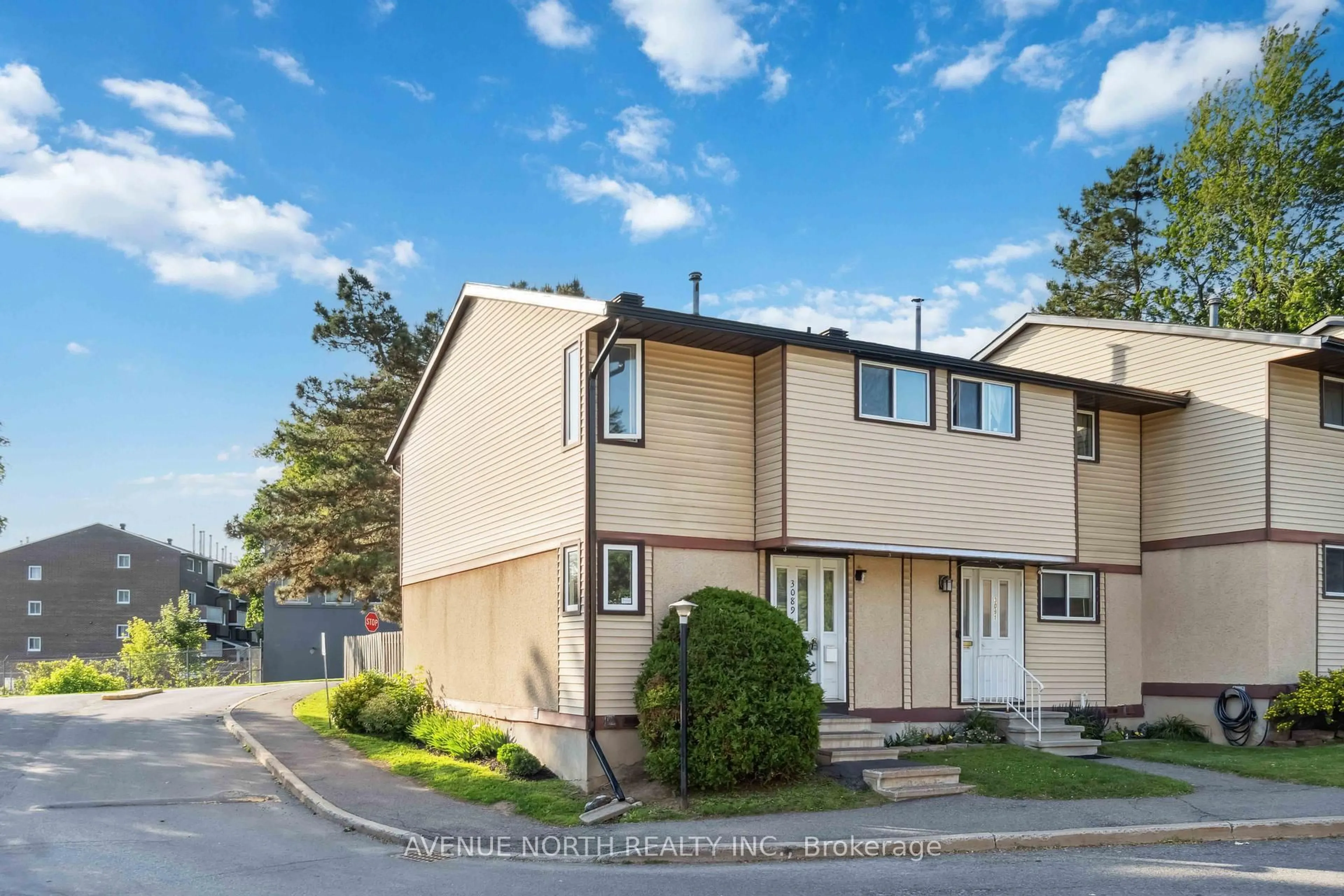 Home with vinyl exterior material, street for 3089 Quail Dr #7, Ottawa Ontario K1T 1T9