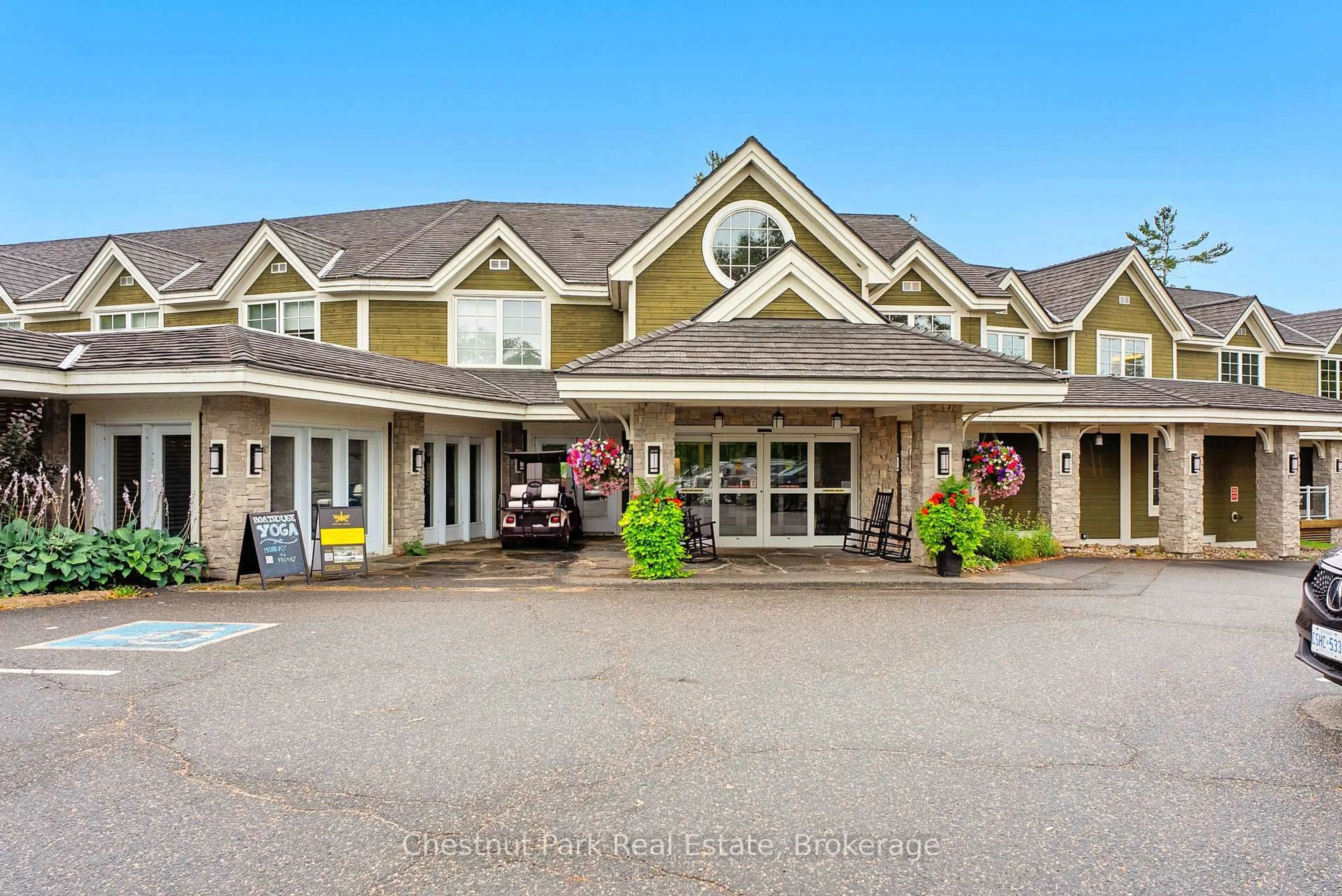 Unknown for 1869 Muskoka Rd 118 Rd #L203-C1, Muskoka Lakes Ontario P1L 1W8