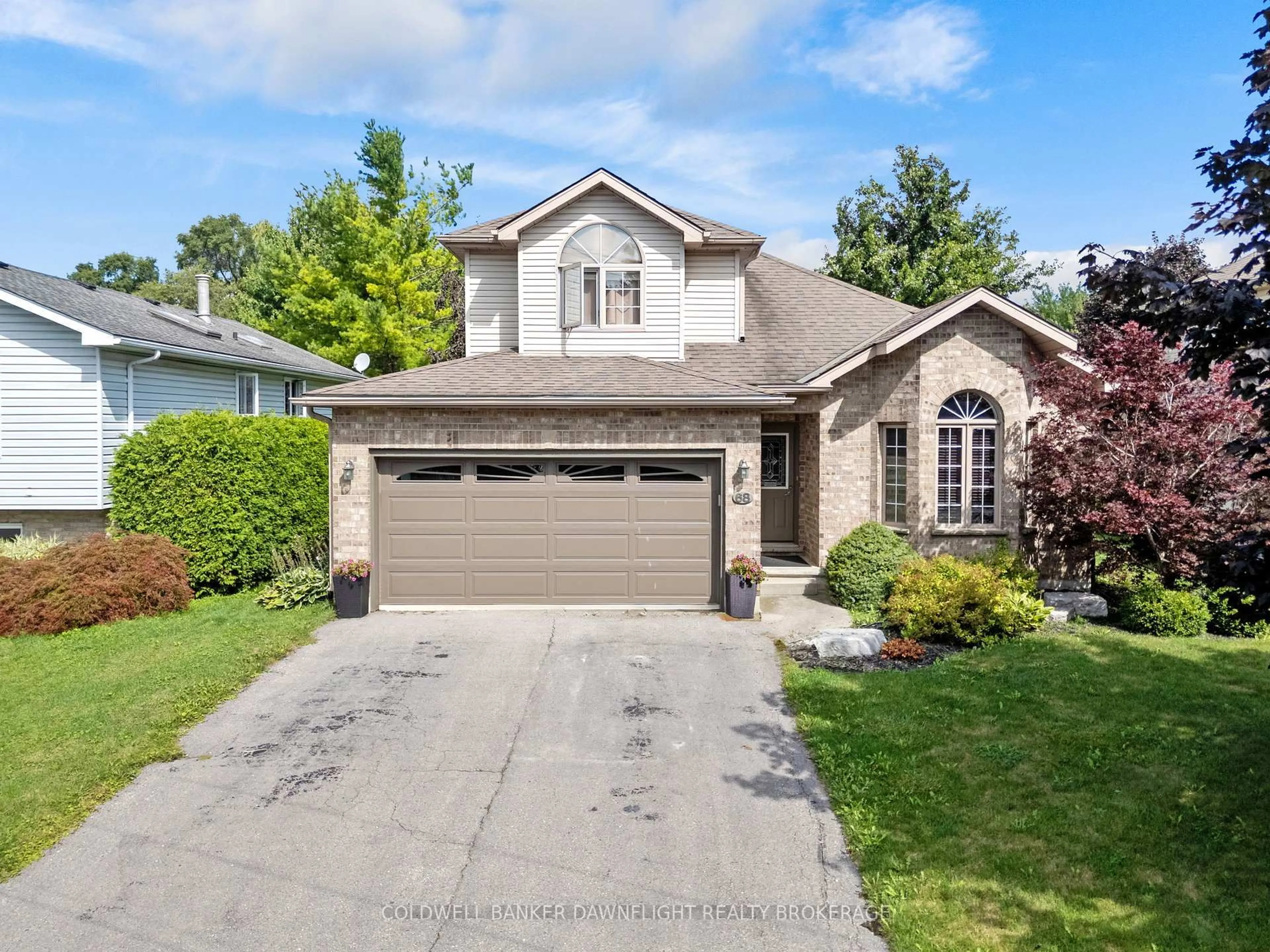 Home with vinyl exterior material, street for 68 George St, South Huron Ontario N0M 1S3