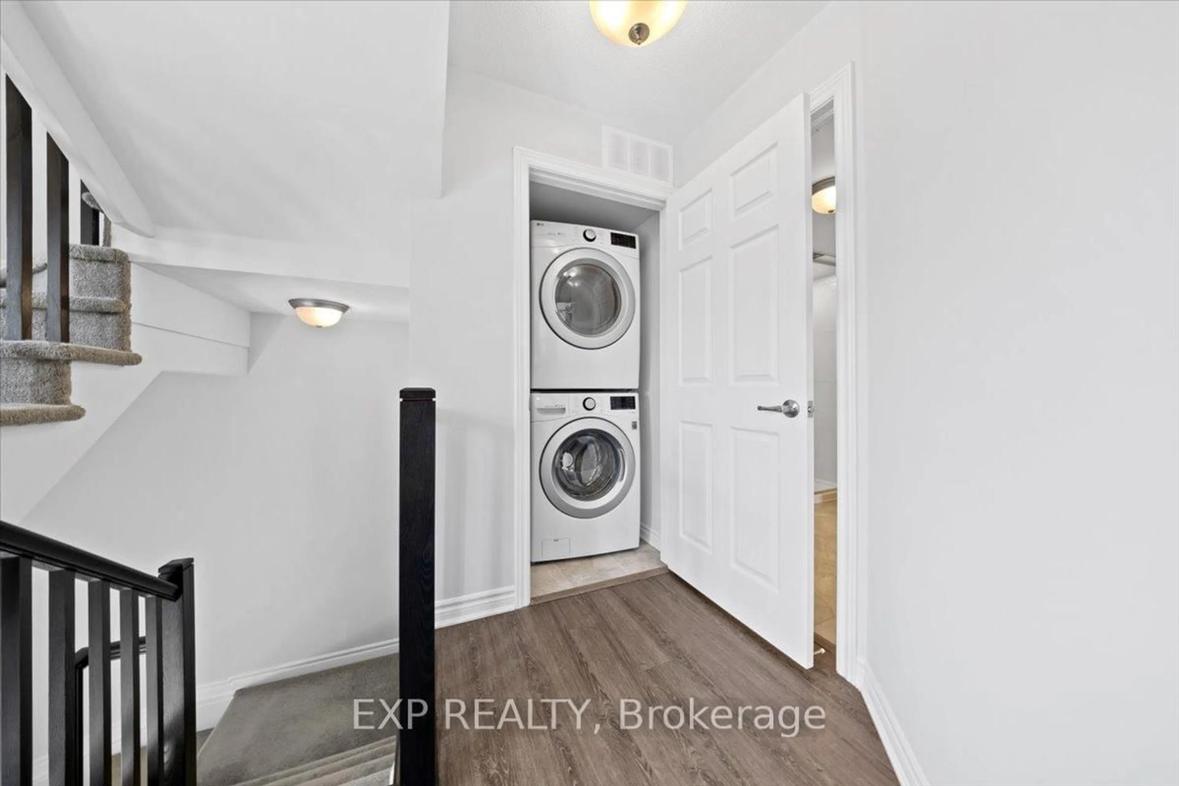 Laundry room for 617 Makwa Private, Ottawa Ontario K1K 5A4